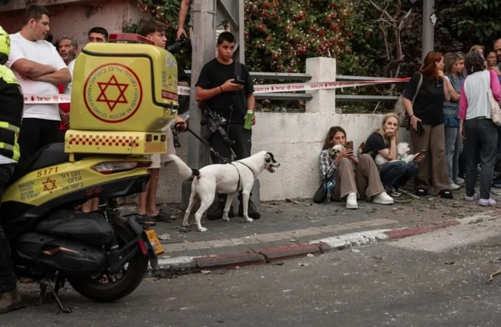 Raste broj žrtava iranskih napada: Irael raketom pogodio svoje - slika 1