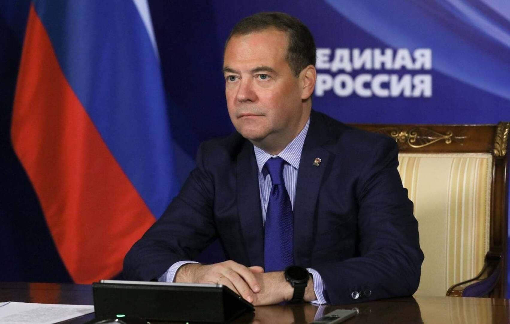 Medvedev: Ima zemalja koje bi dalje Iranu svoje nuklearne bojeve glave - slika 1