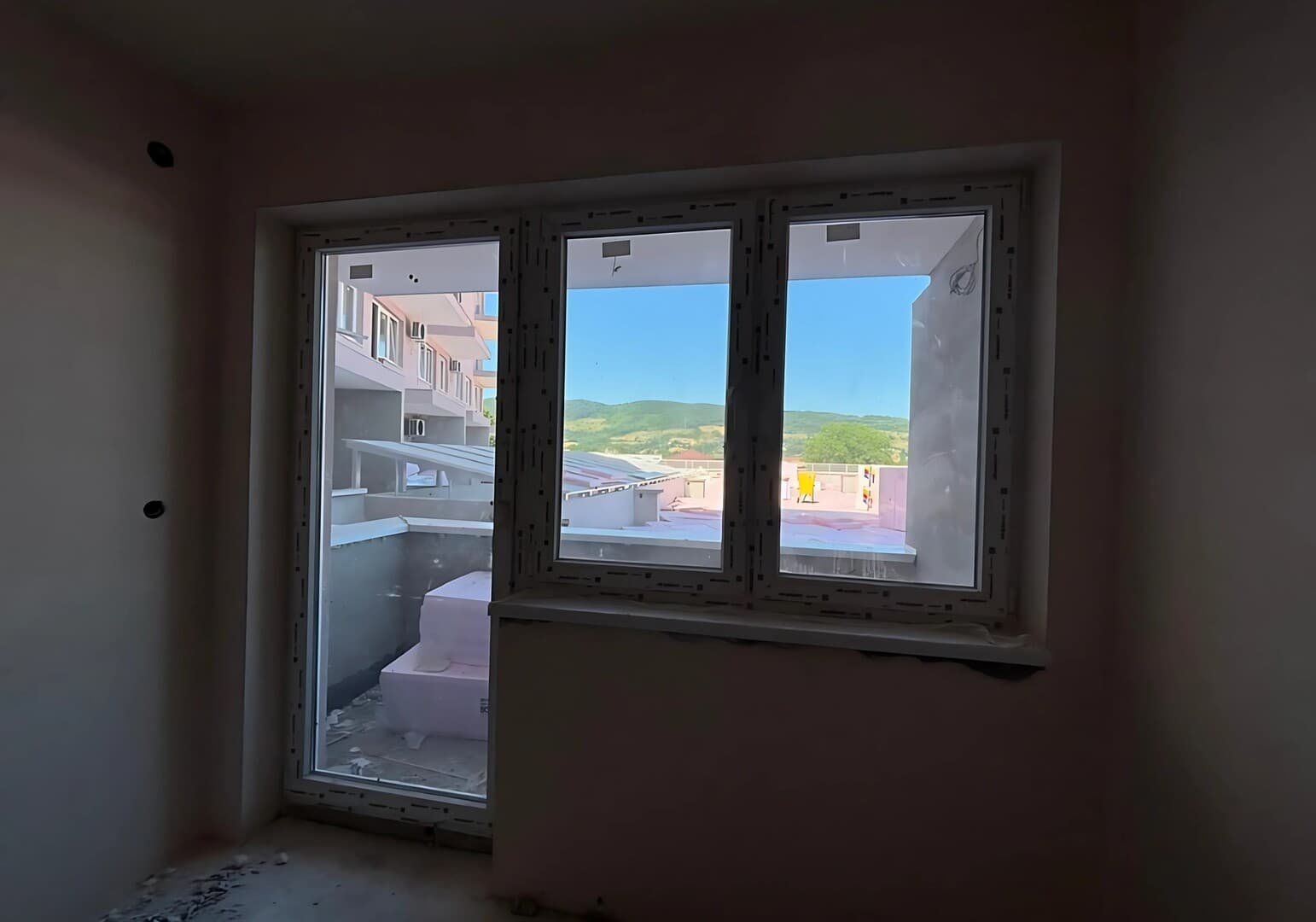 Poslovni prostori i garaže u centru Ilijaša: Posljednja prilika za kupovinu! - slika 3