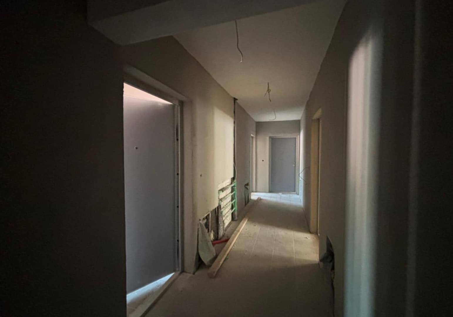 Poslovni prostori i garaže u centru Ilijaša: Posljednja prilika za kupovinu! - slika 2