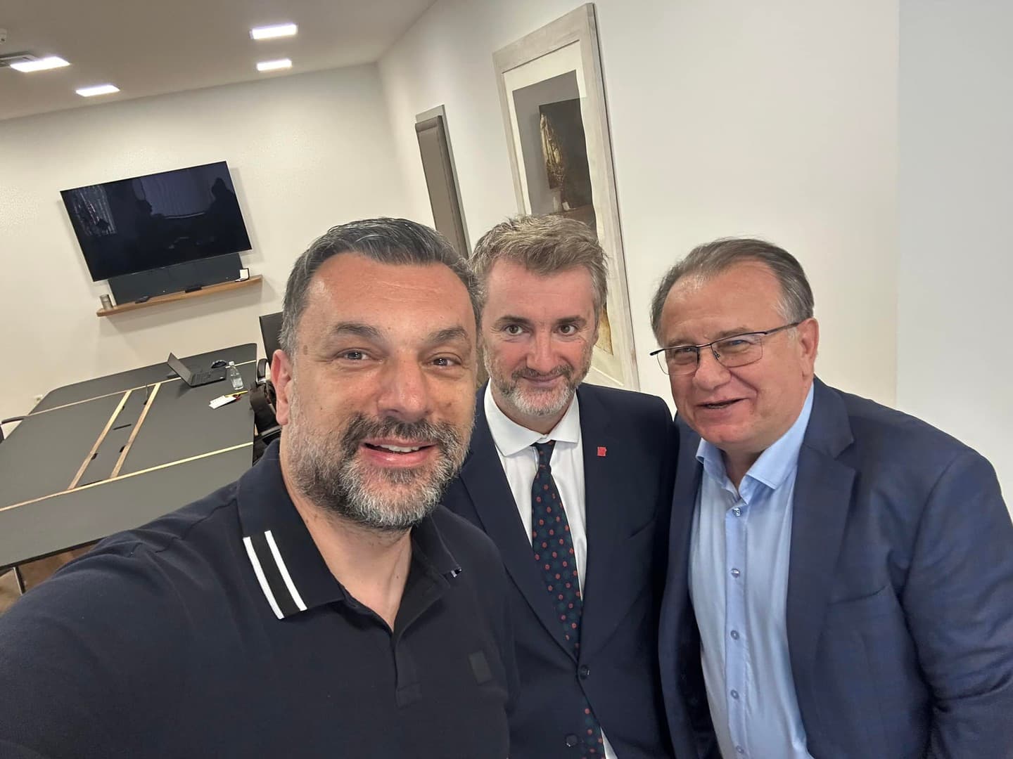 Koga lažu državni zastupnici Trojke? - slika 1