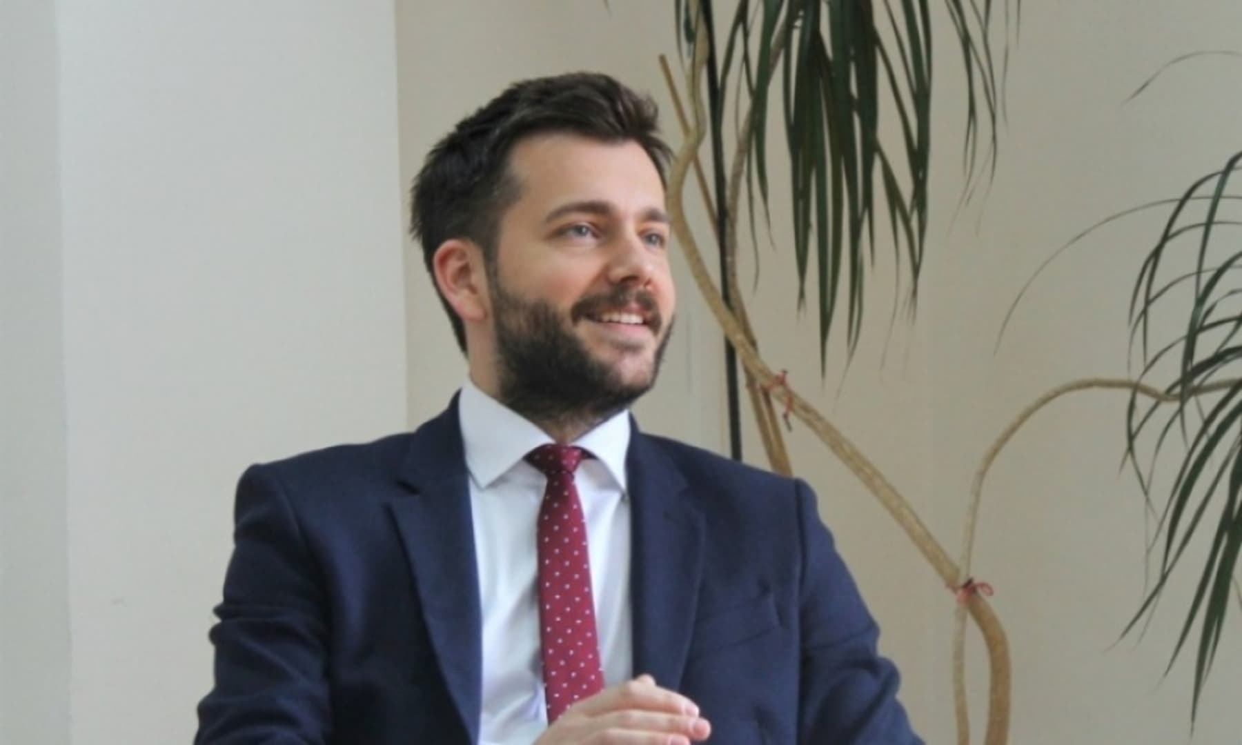 Zuhrić optužuje premijera Uka za nepotizam i pritisak na medije - slika 1