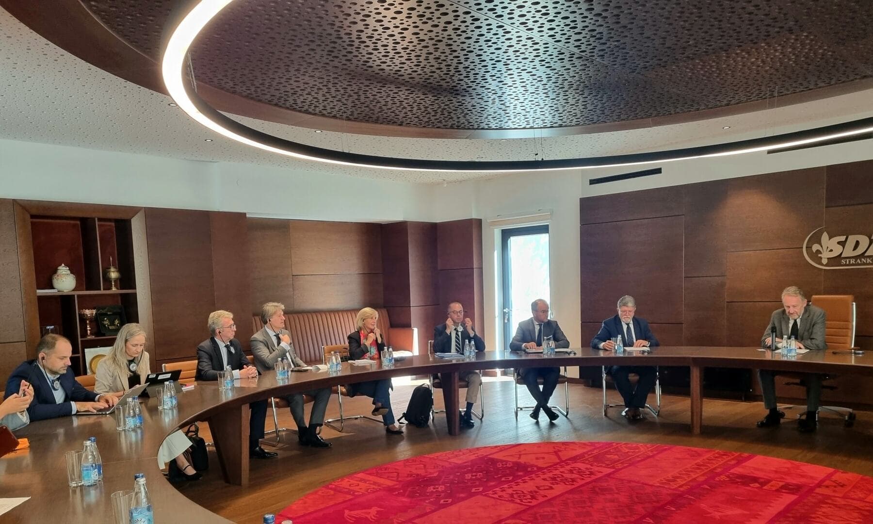 Izetbegović razgovarao sa delegacijom Evropskog parlamenta o evropskom putu BiH - slika 10