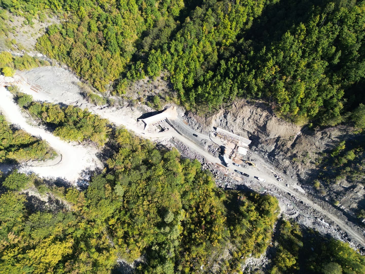 Radovi na mHE „Sutjeska S-3“ u Nacionalnom parku Sutjeska uprkos isteklom roku - slika 4