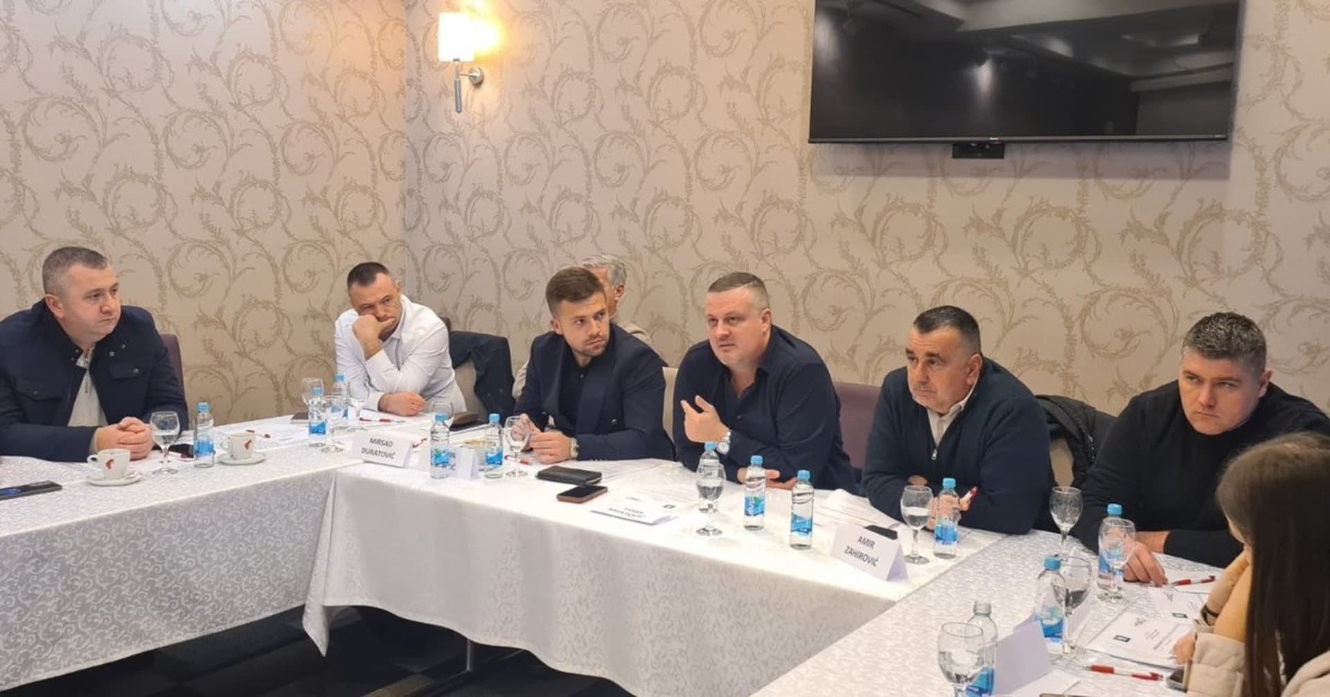 Vojin Mijatović održao savjetovanje s SDP-ovcima iz Rs-a - slika 1