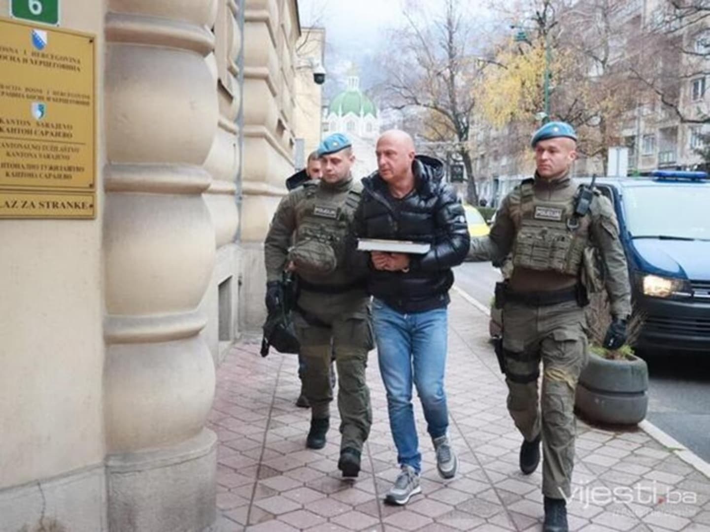 Dekan Ajanović tvrdi da je Hrvat i nema dokumente BiH! - slika 1