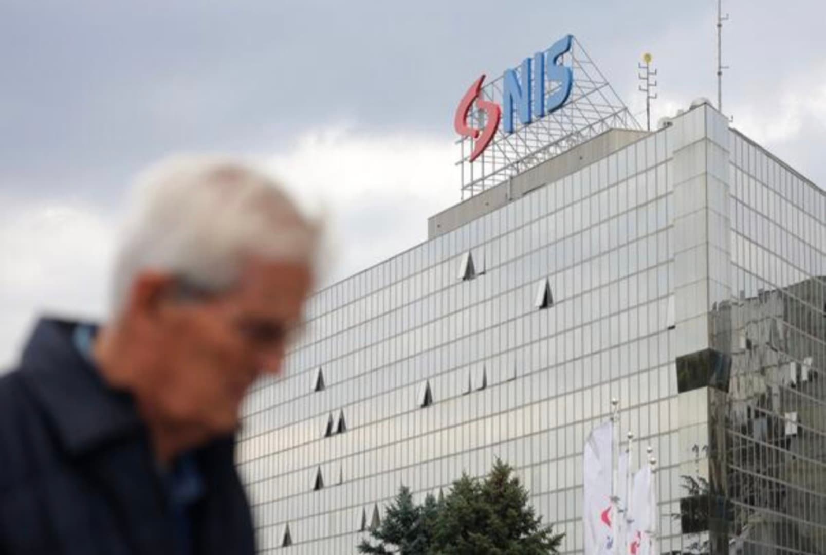 MOL počeo analizu NIS-a u Srbiji, Mađari obišli ključne objekte - slika 1