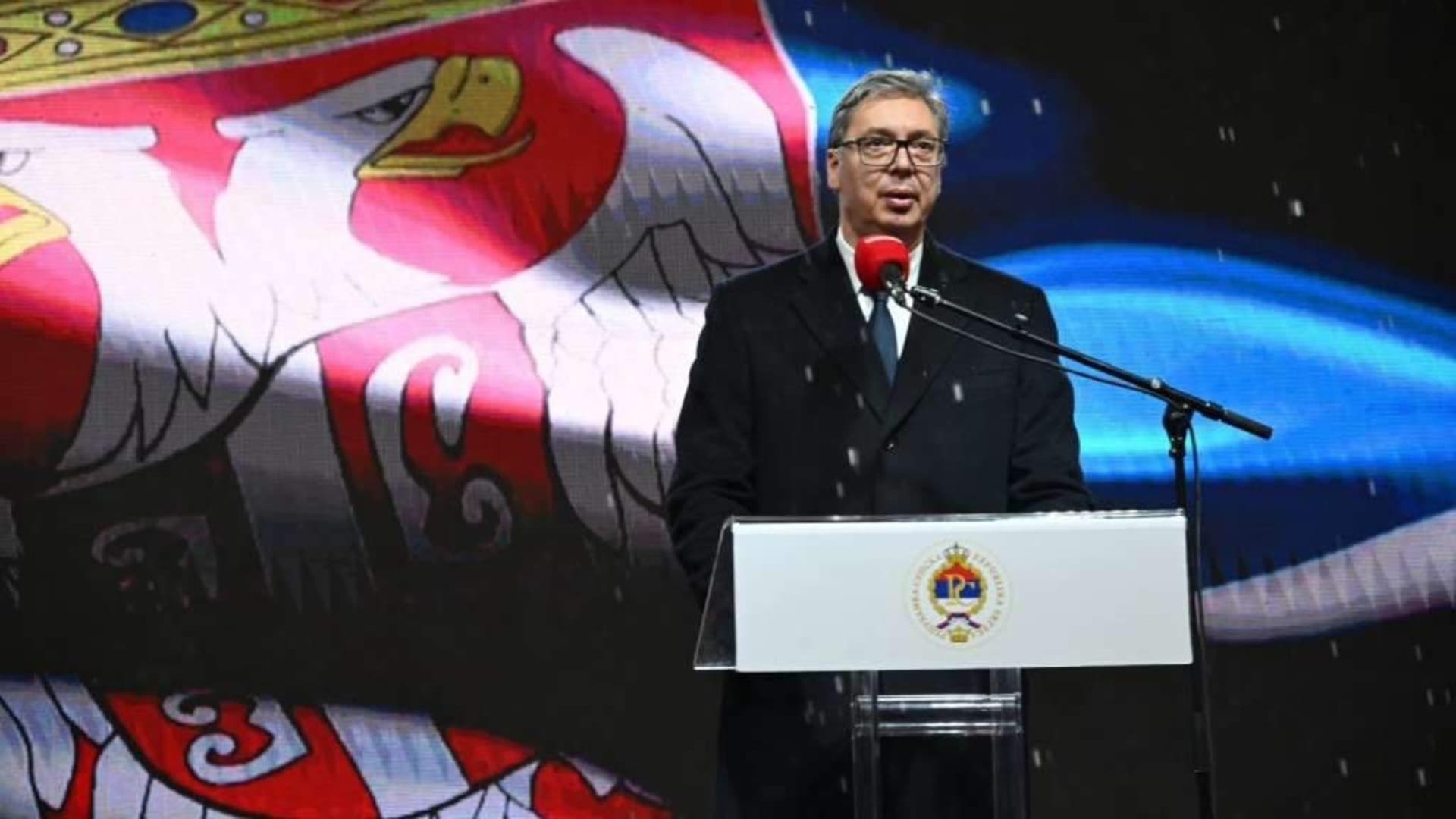 Od sarajevskog stativa do trebinjskih haubica: Šta nam Vučić poručuje iz Trebinja - slika 1