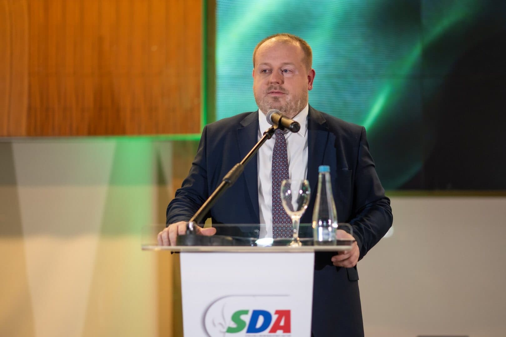 Šabanović: Trojka je slagala! Minimalna penzija je 390 maraka! - slika 1