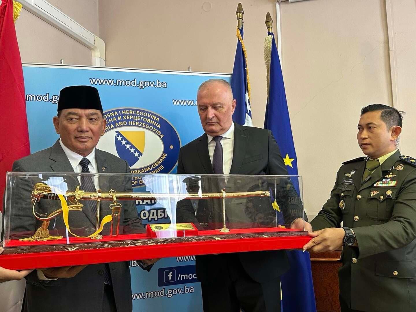 Zukan Helez primio ministra odbrane Indonezije - slika 4