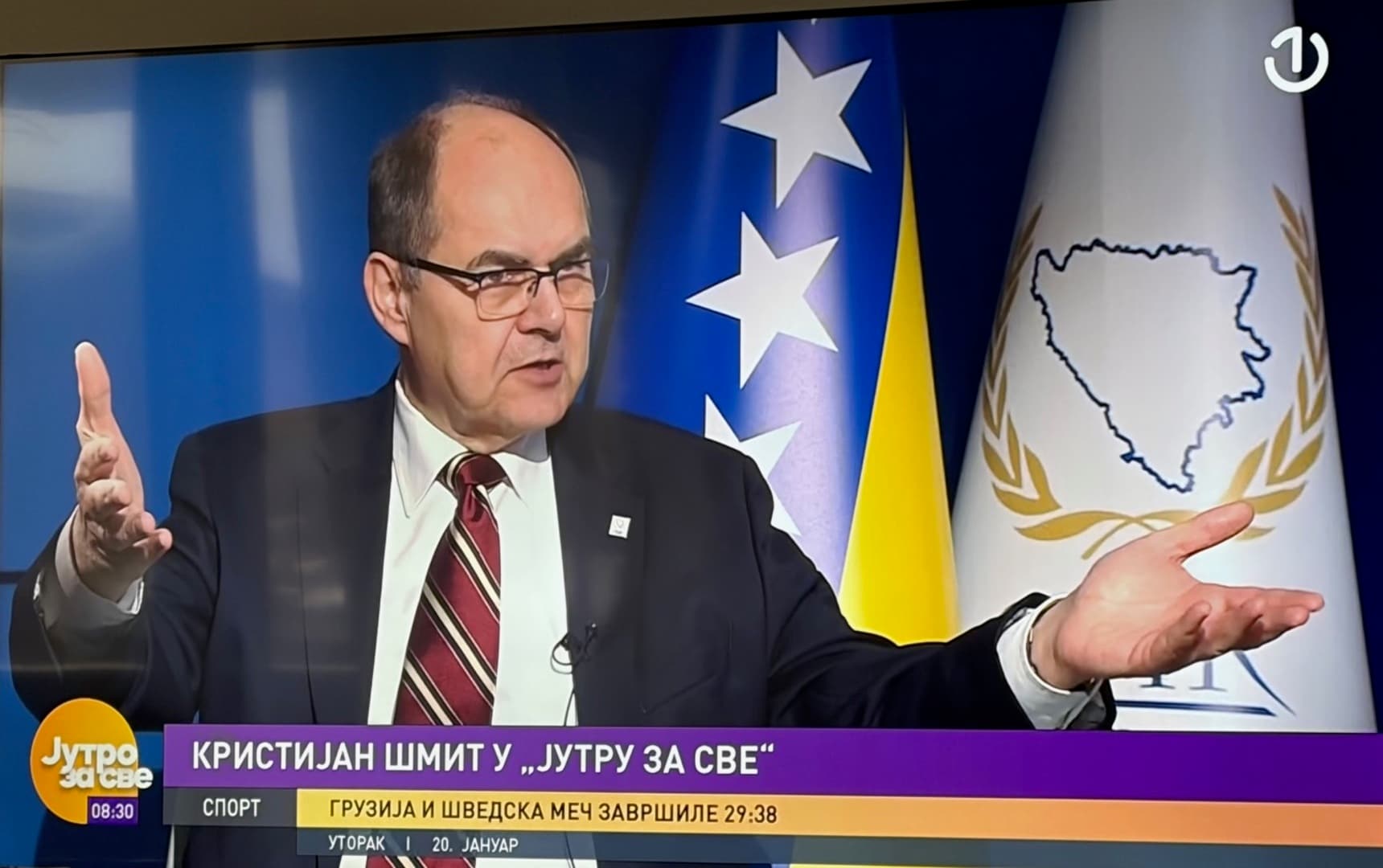 Schmidt: "Dok se ne ispuni 5+2 ne idem nigdje" - slika 1