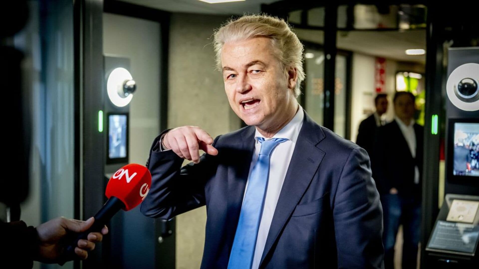 Težak udarac fašisti Wildersu - slika 1