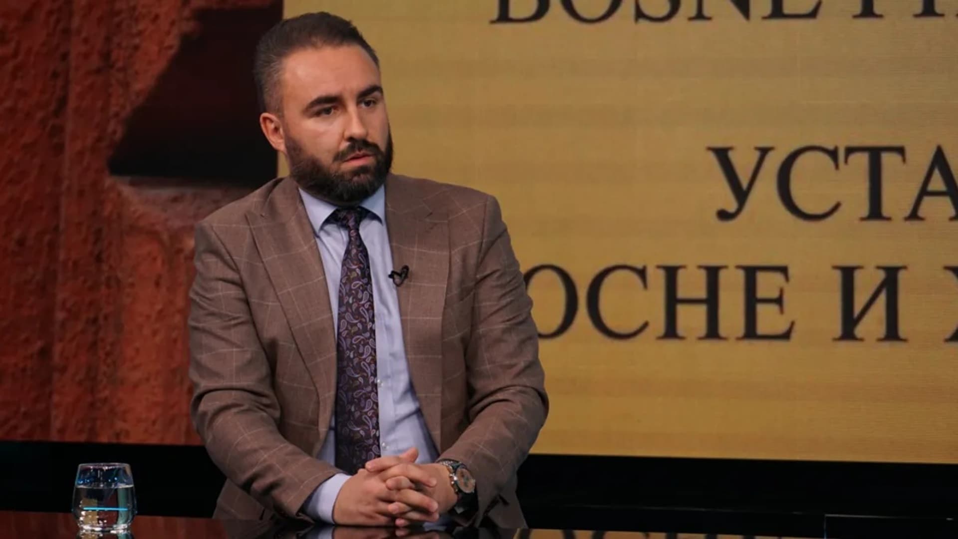 „Za stolom, ne na stolu“ – lekcija Davosa za BiH - slika 1