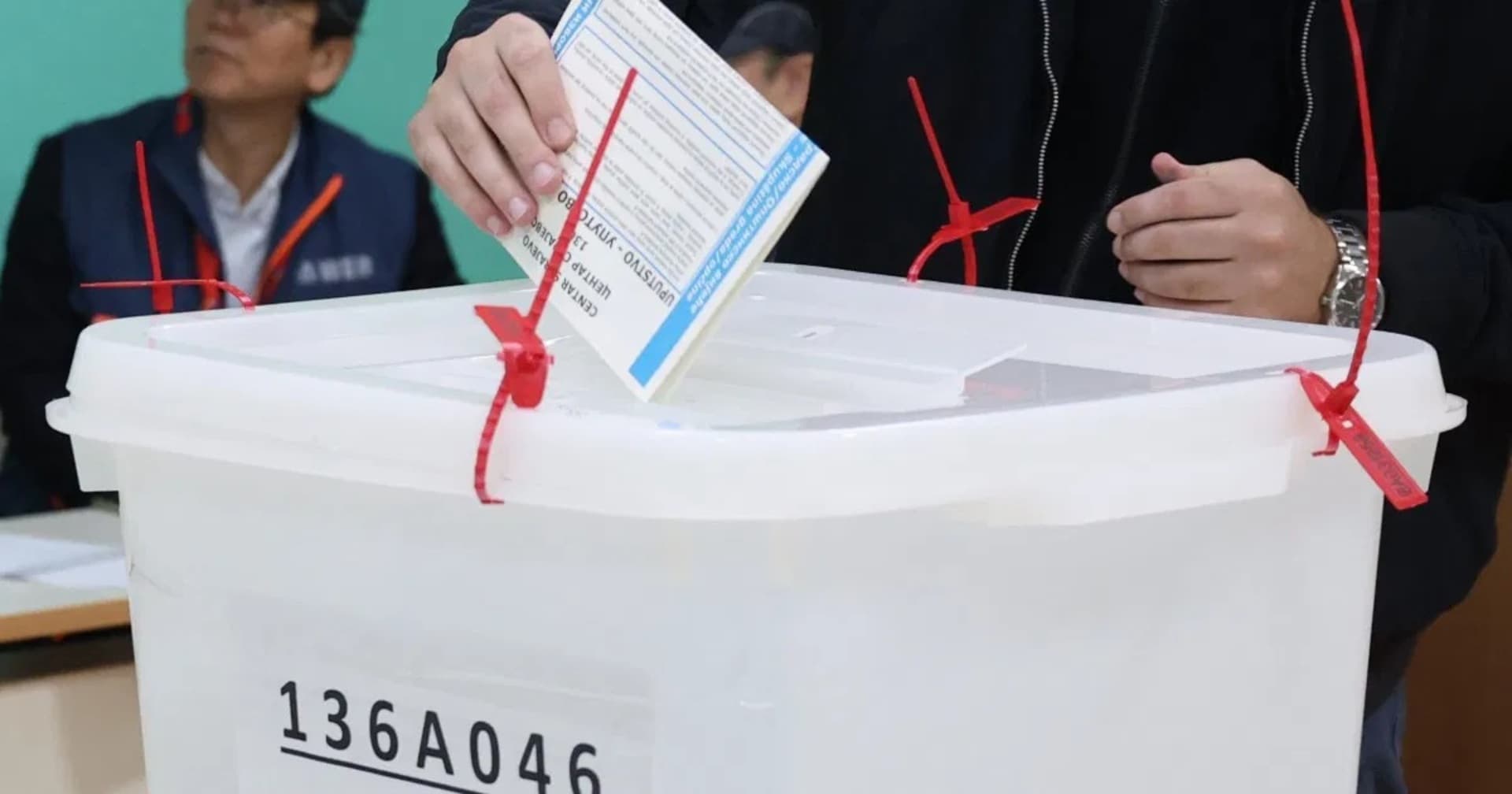 Spremno 100.000 glasačkih listića za ponovne izbore za predsjednika Rs - slika 1