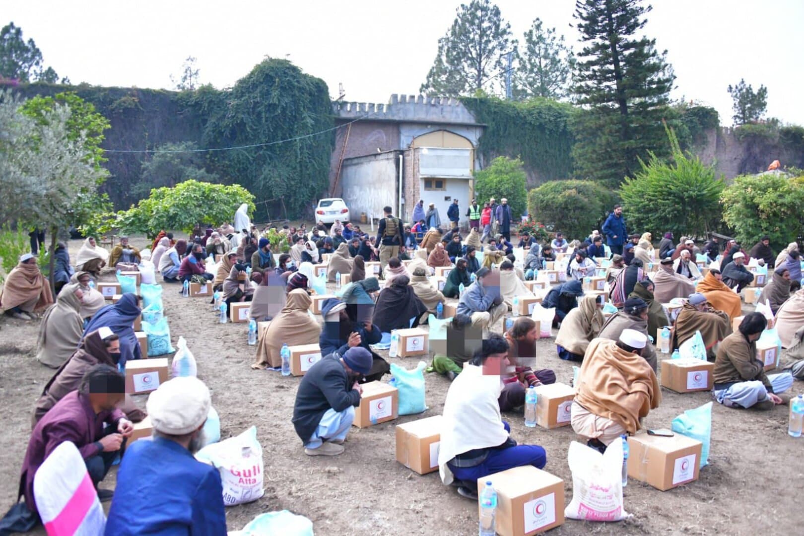 Desetine hiljada Pakistanaca, zbog talibana, napustilo domove - slika 1