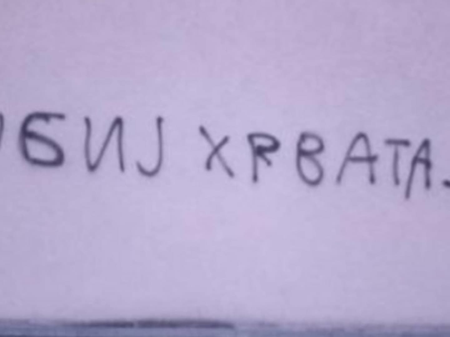 Rs: Na katoličkoj crkvi uoči večernje mise ispisano "Ubij Hrvata" - slika 1
