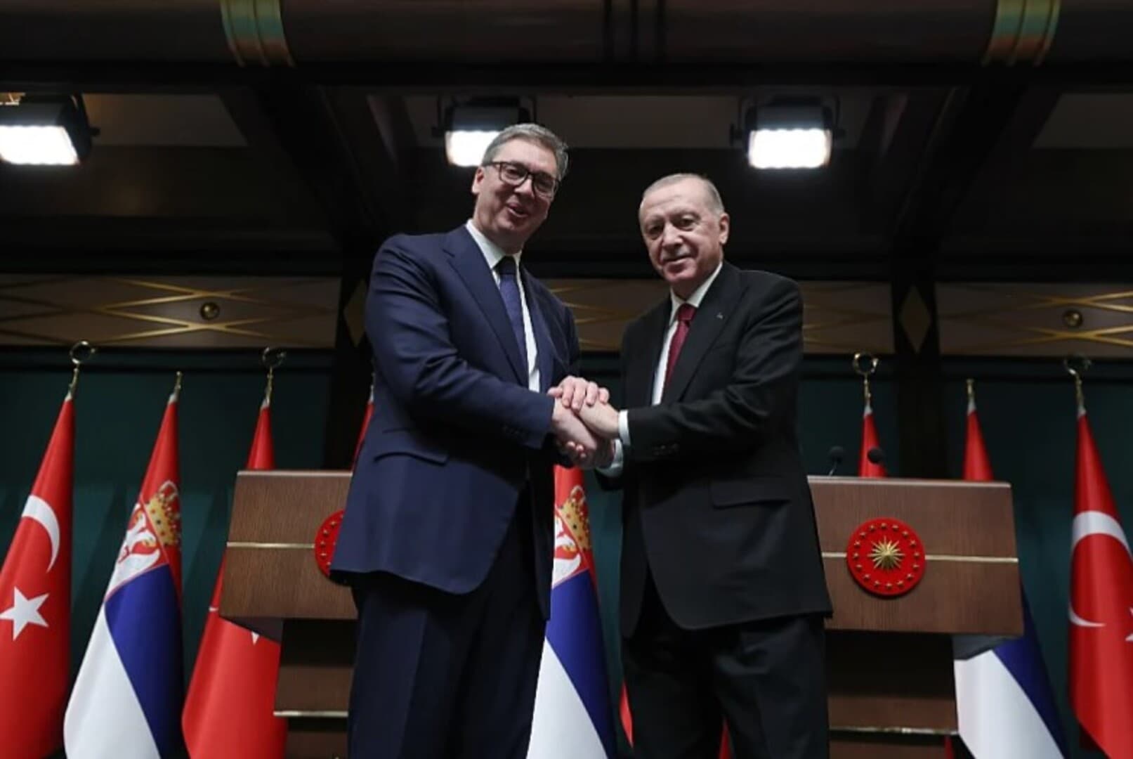 Erdogan i Vučić održali sastanak u Ankari: Trenutne veze opisane kao "zlatno doba"  - slika 1