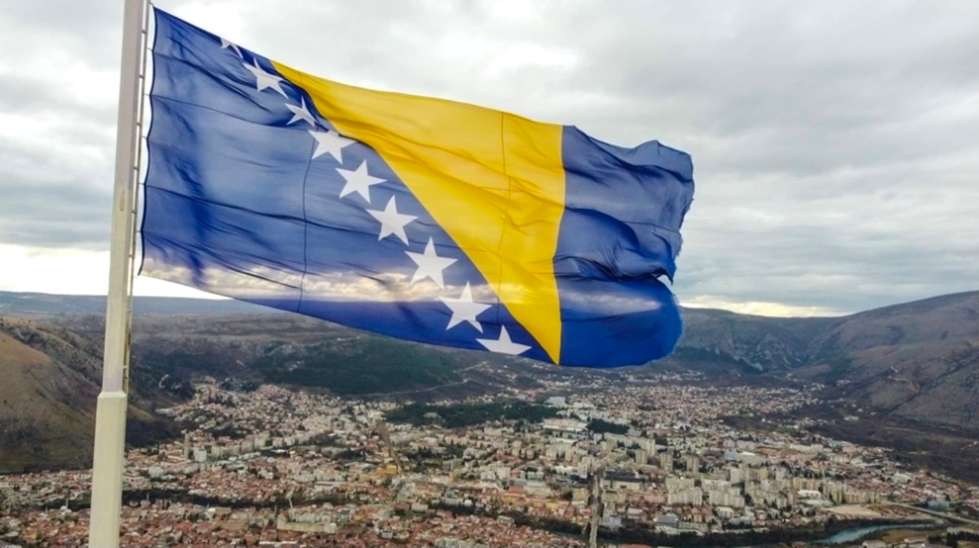 Nije vrijeme za stranačke poene: Četiri koraka za obnovu diplomatije BiH - slika 1