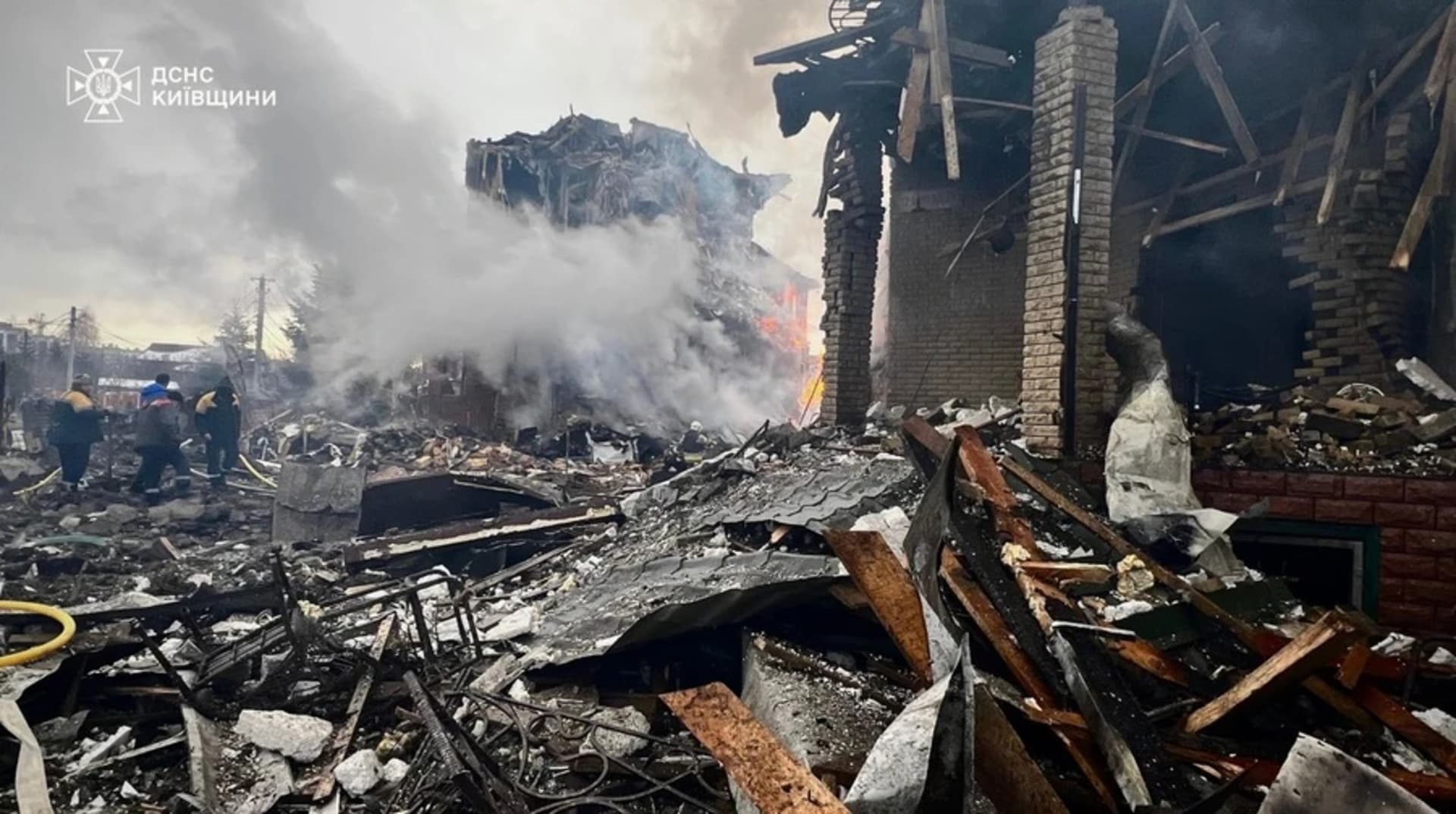 Rusi zasuli Kijev: Povrijeđeno i četvero djece. Jedna osoba mrtva - slika 1