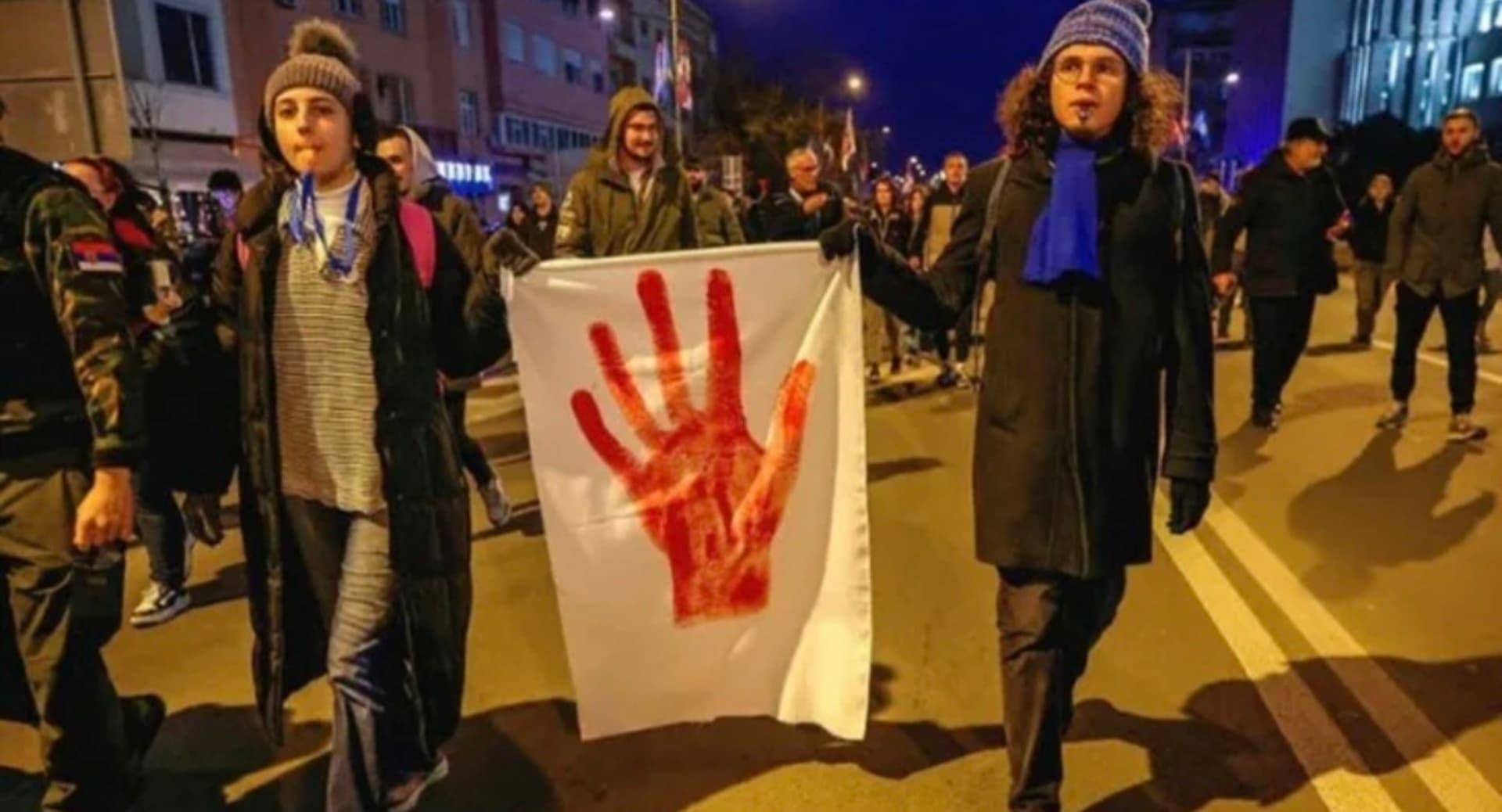 Zašto je tako teško svrgnuti Aleksandra Vučića? - slika 1