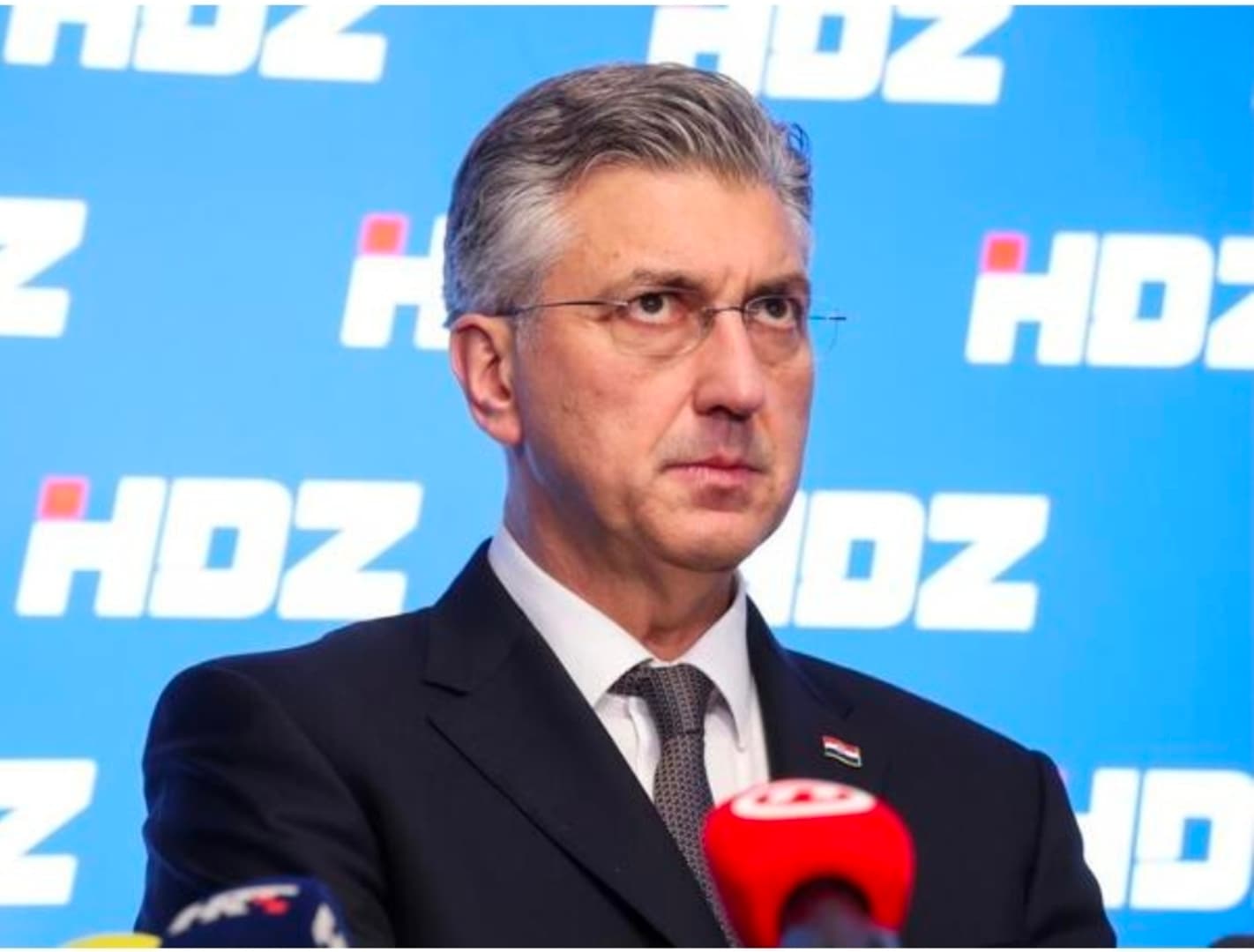 Plenković: Neće biti zakona koji bi zabranio komunističke simbole i slogane - slika 1