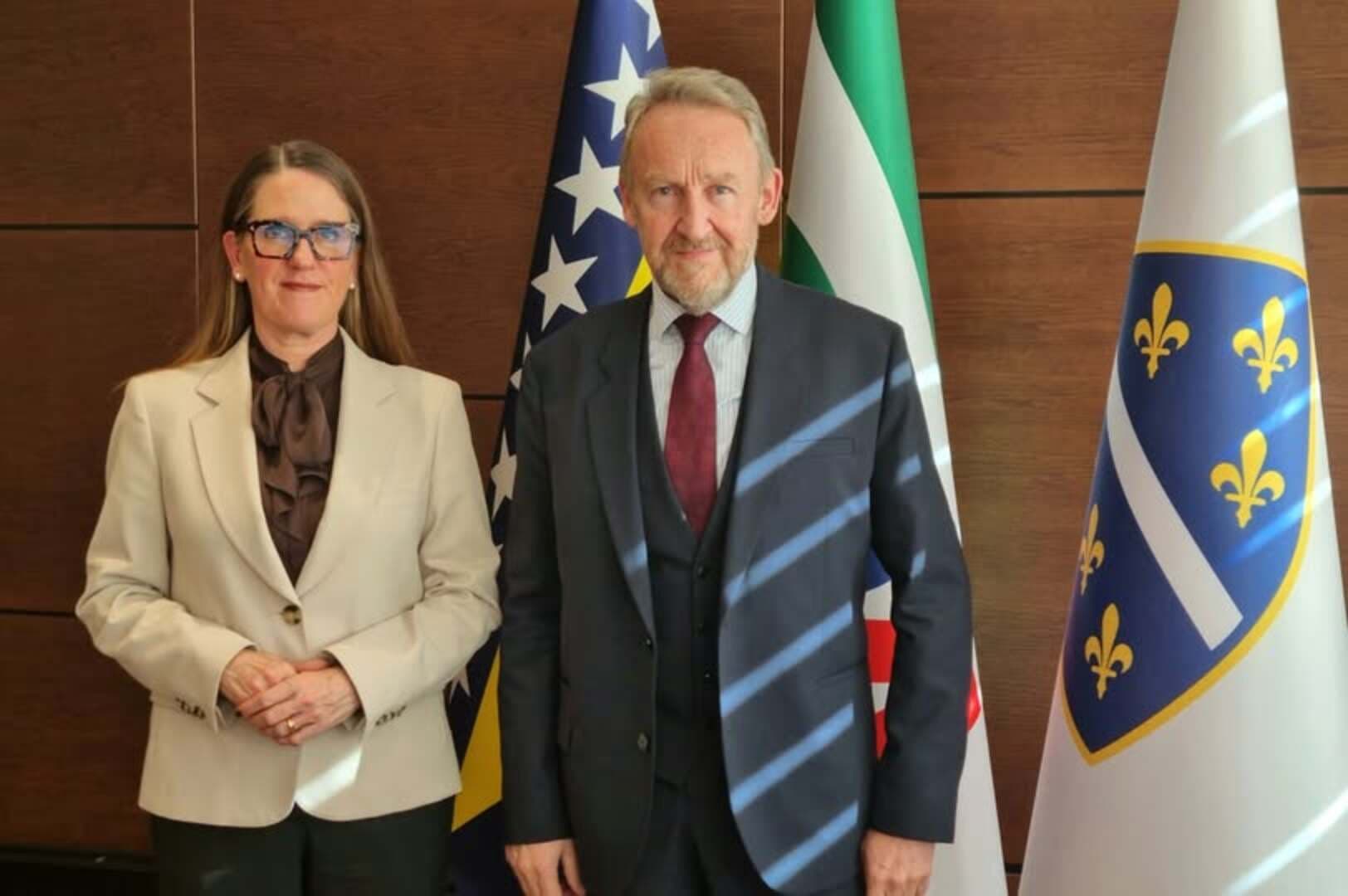 Izetbegović s ambasadoricom Švedske: Potpuno stao put BiH k EU - slika 1