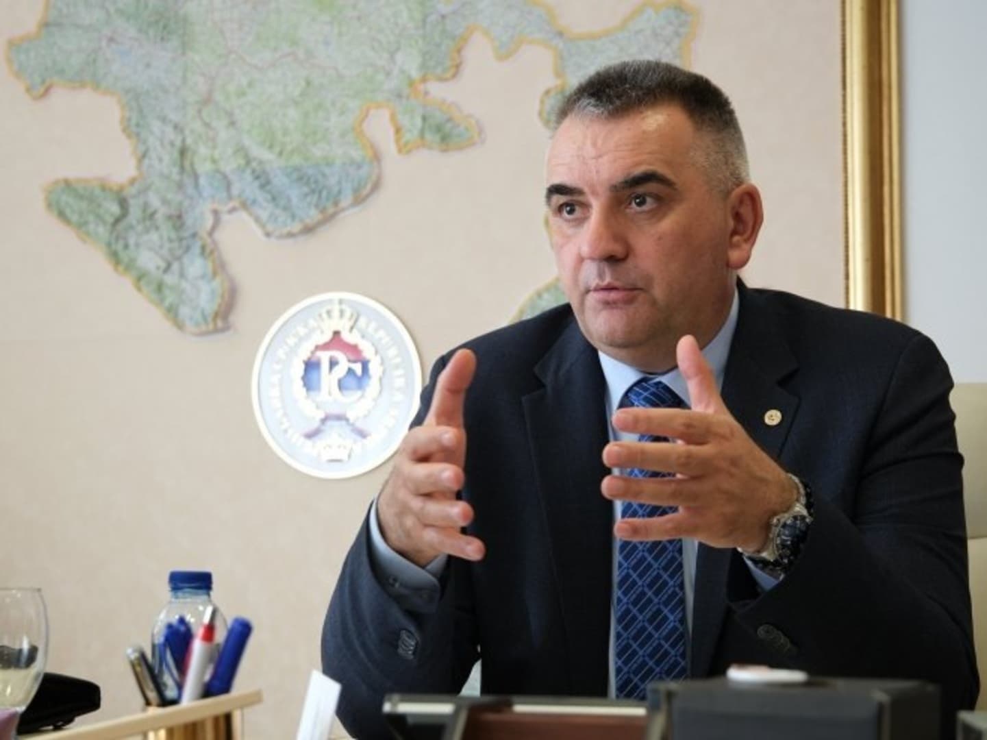 Minić: Kupovina zgrade u Brčkom urađena u skladu sa zakonom - slika 1