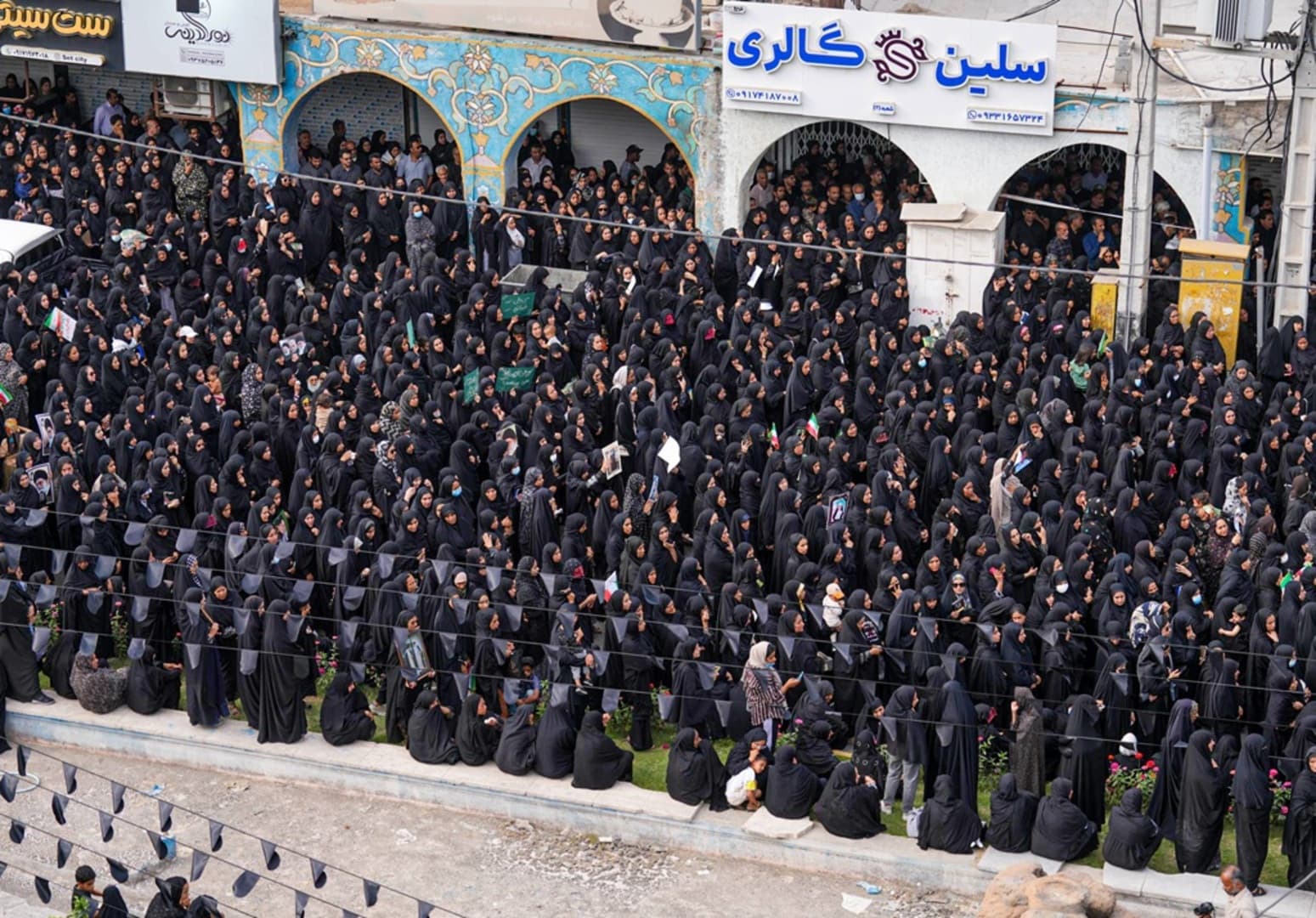 Dženaza za 165 ubijene djece u Iranu - slika 4