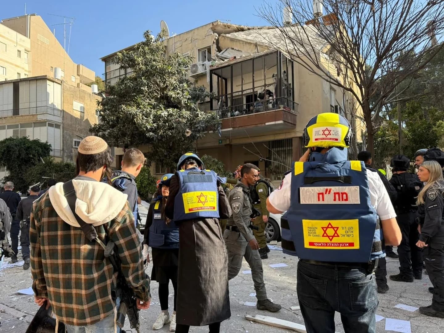 Tel Aviv zasut projektilima iz Irana - slika 1