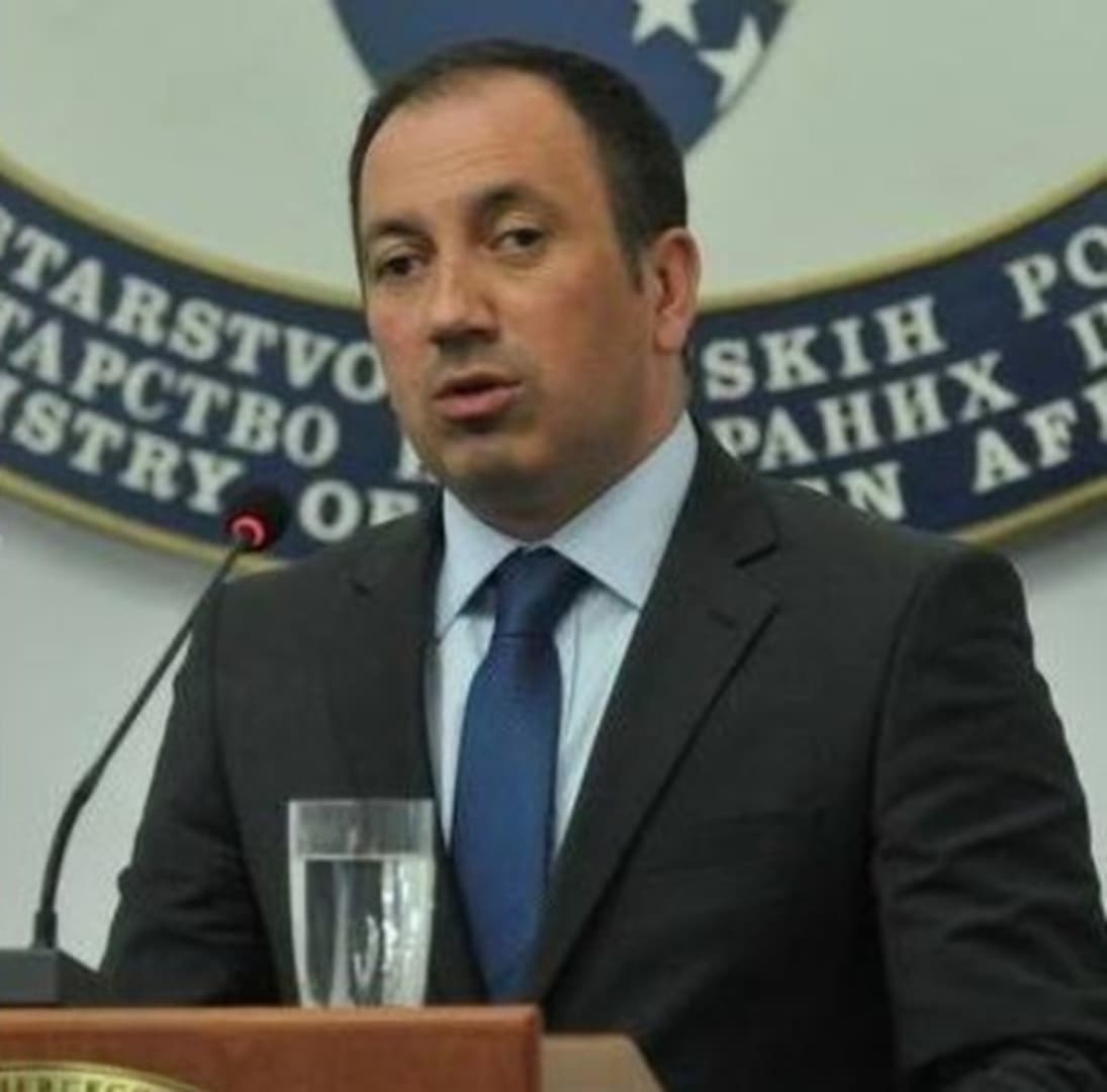 Crnadak: Rs treba ozbiljnu politiku, jučerašnji dan bio fijasko za SNSD - slika 1