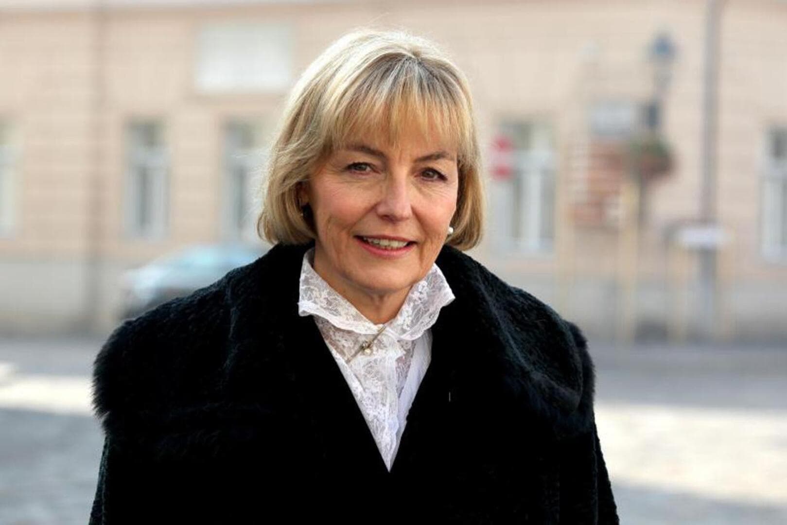 "Pogibija 175 djevojčica u školi u Iranu, podsjeća me na opsadu Sarajeva" - slika 1