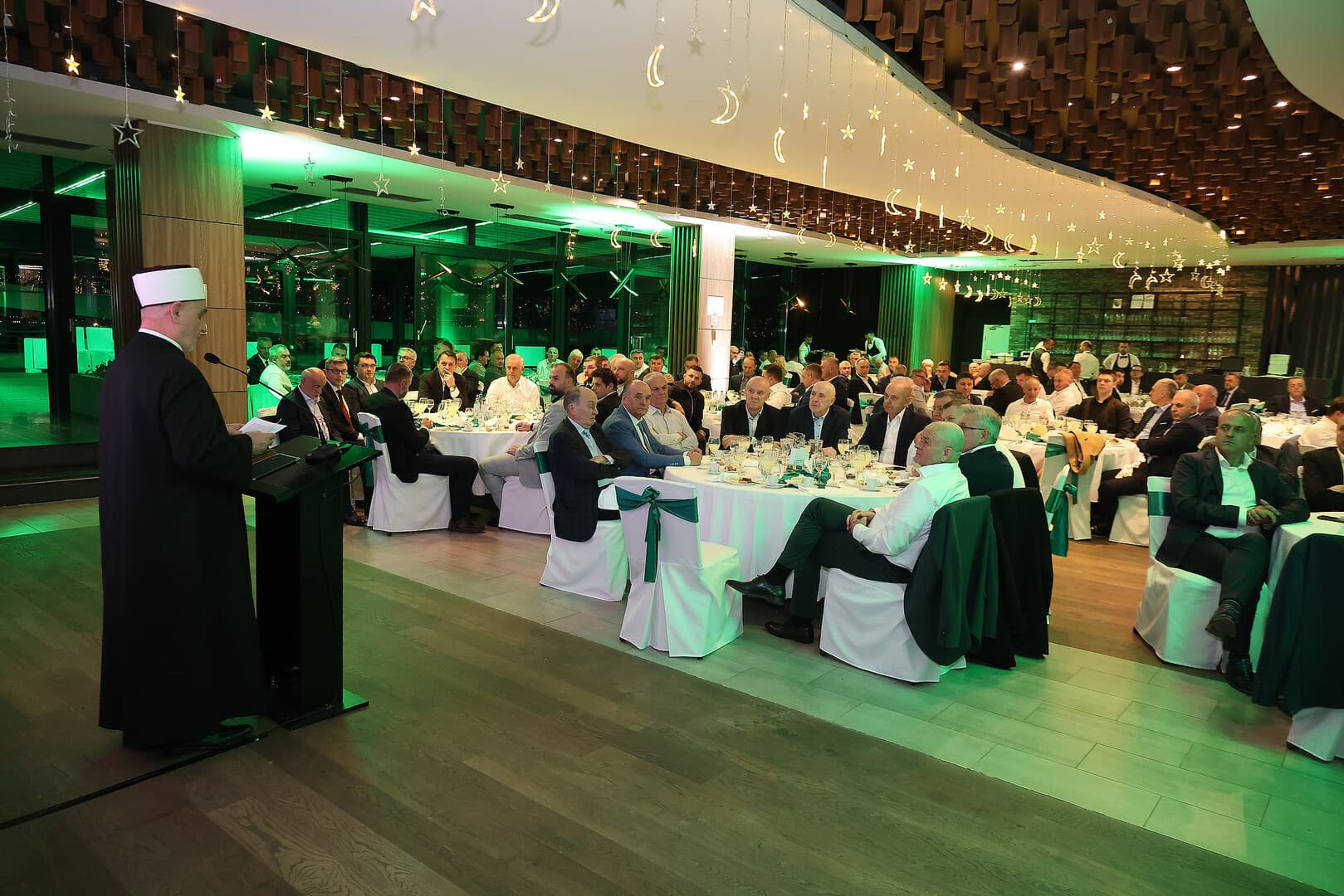 Reis Kavazović iftario s bh. biznismenima - slika 1