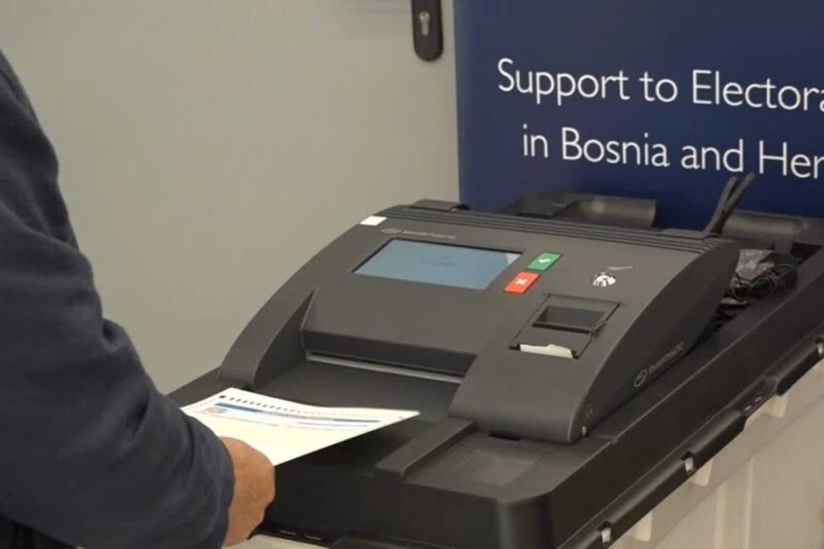 IZBORI: Krađa prije glasanja - slika 1