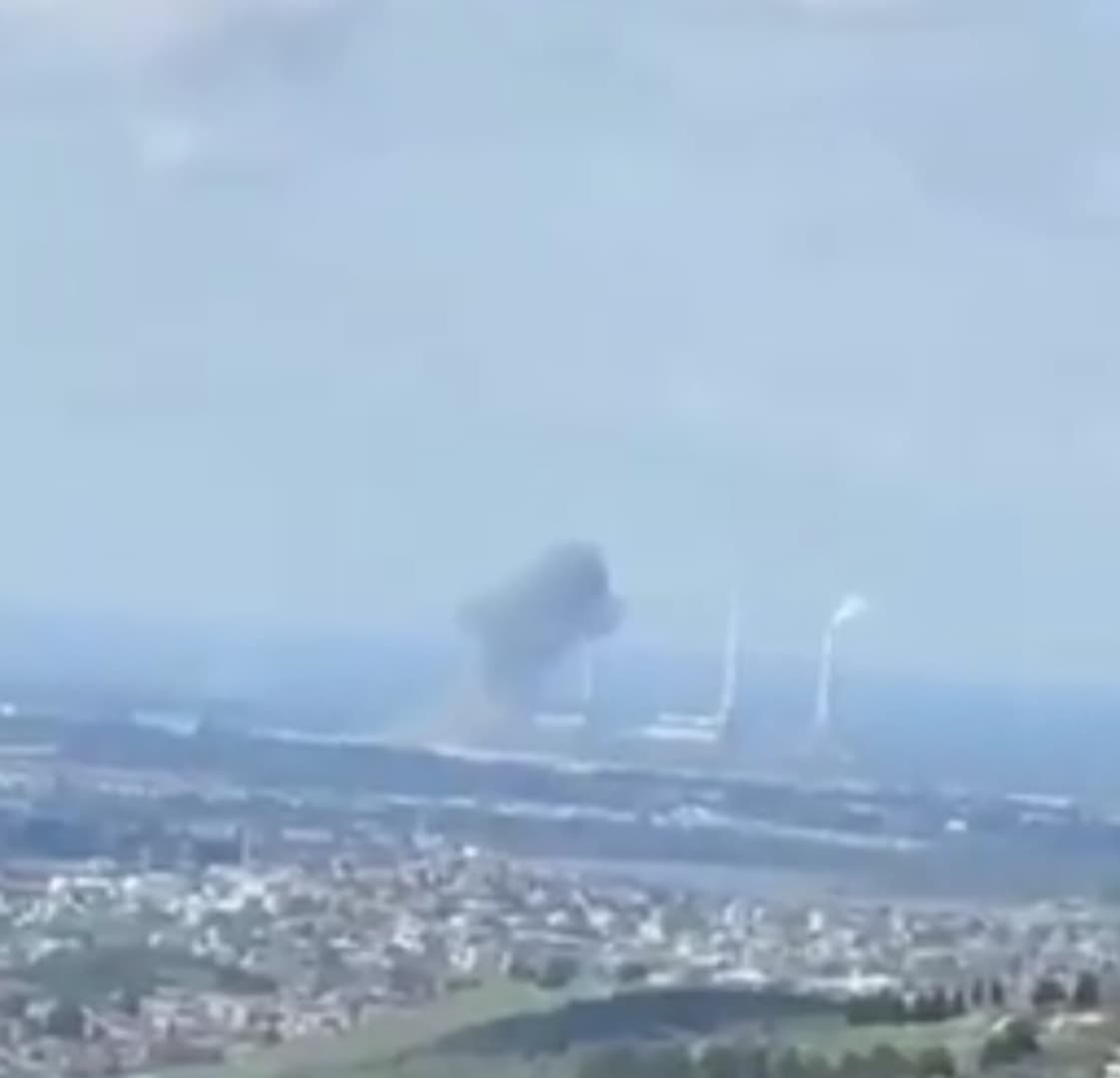 Iranska raketa pogodila područje najvažnije izraelske elektrane: Vidi se gusti crni dim - slika 1