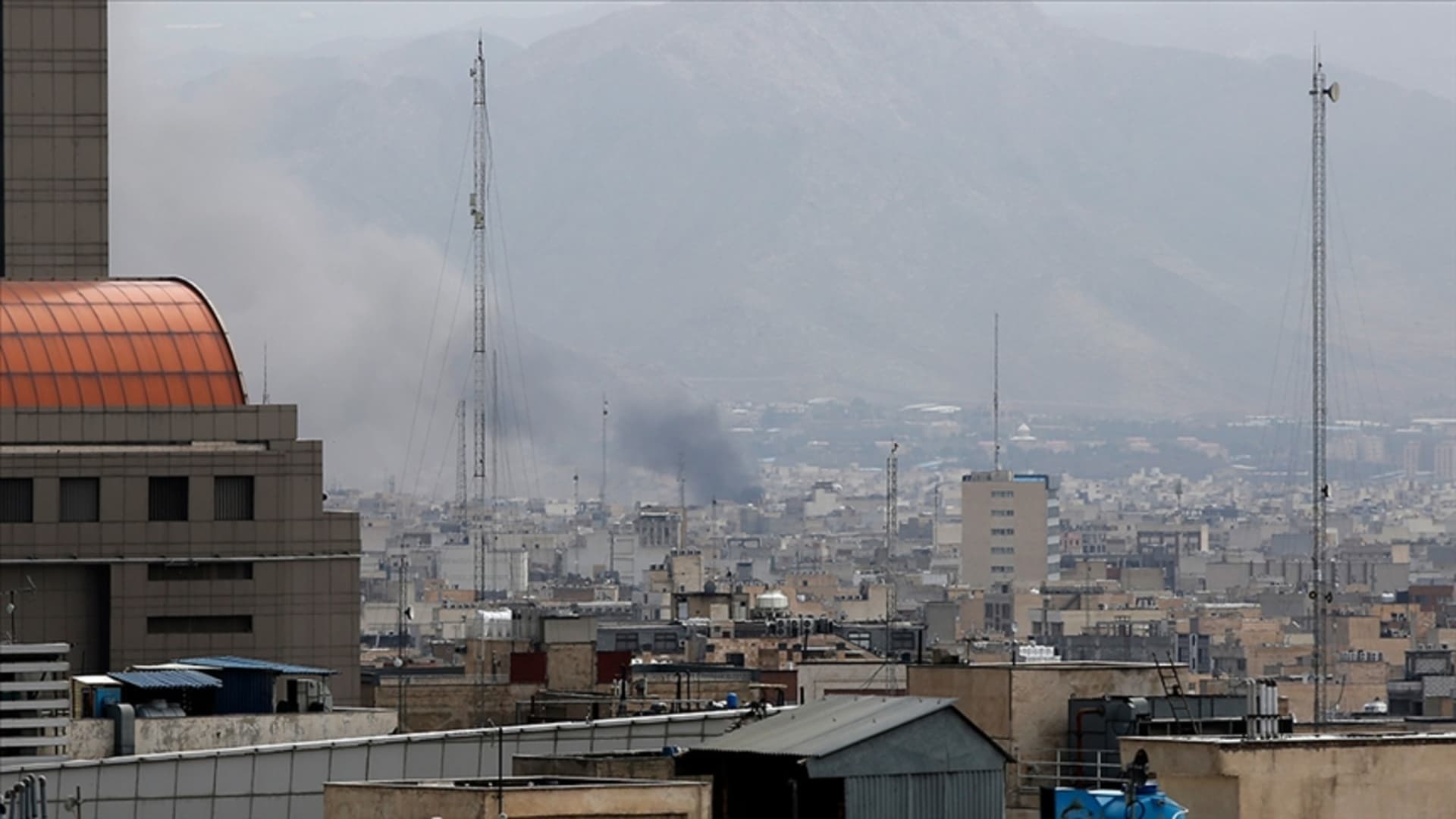 Novi napadi u Iranu: Desetine poginulih prijetnje daljnjom eskalacijom - slika 1