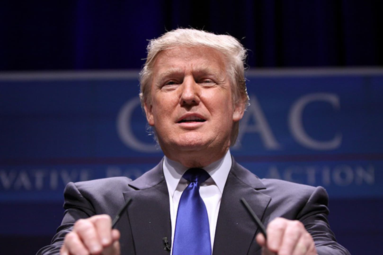 Trump bi mogao obesmisliti NATO: Želi princip "plati pa učestvuj" - slika 1