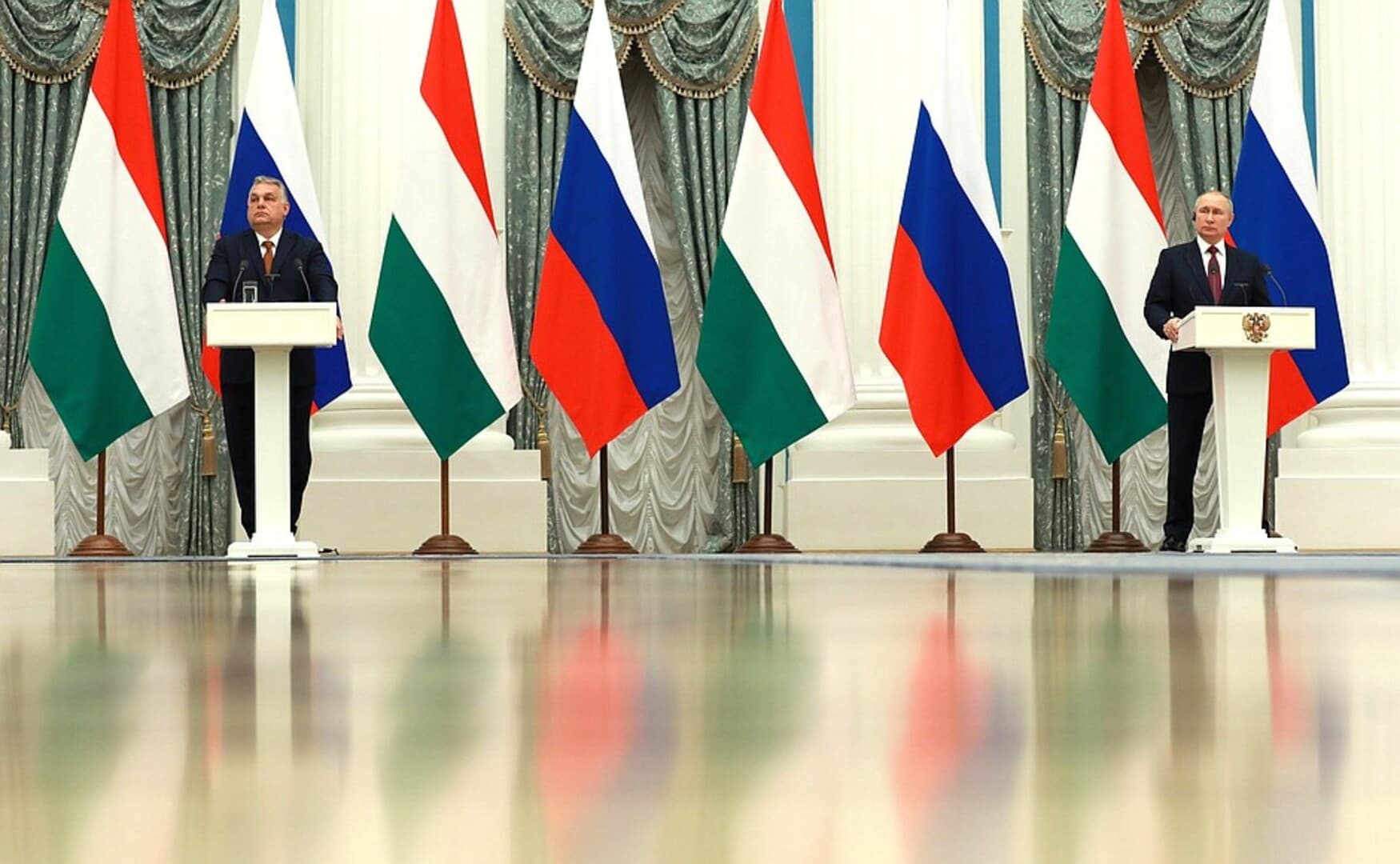 Kako rade ruski igrači u Evropi: Orbanov i poslušnici, Ficine prelivode... - slika 1