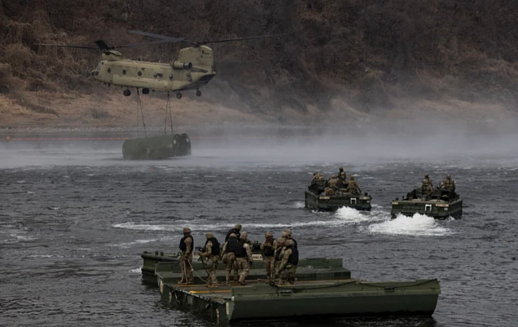 Stotine američkih "foka i rangera" stiglo na Bliski istok - slika 1