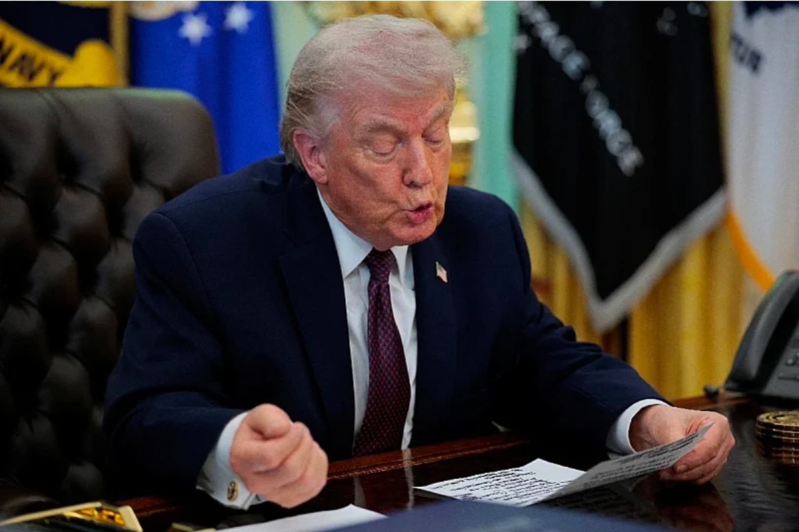 Ucjena iz Vašingtona: Trump prijeti obustavom isporuke oružja Ukrajini - slika 1