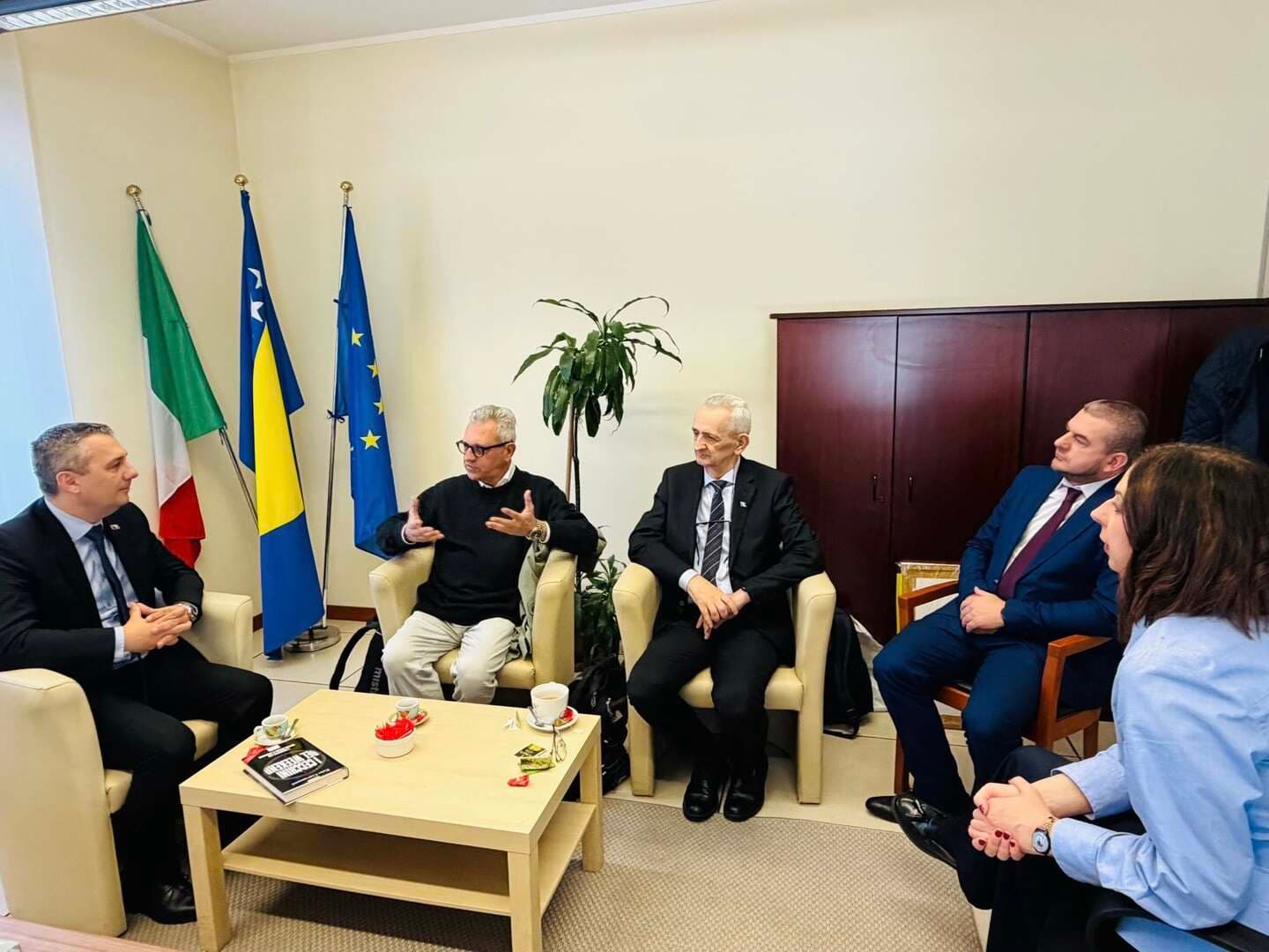 Dizdar u Milanu: Vlada Federacije Bosne i Hercegovine će pružiti svaki vid podrške... - slika 4