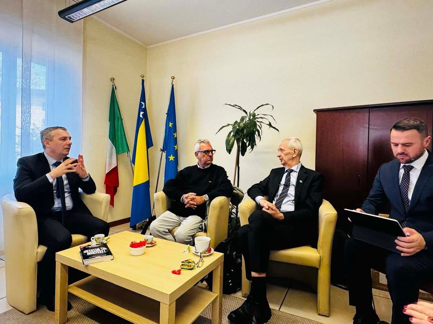 Dizdar u Milanu: Vlada Federacije Bosne i Hercegovine će pružiti svaki vid podrške... - slika 5