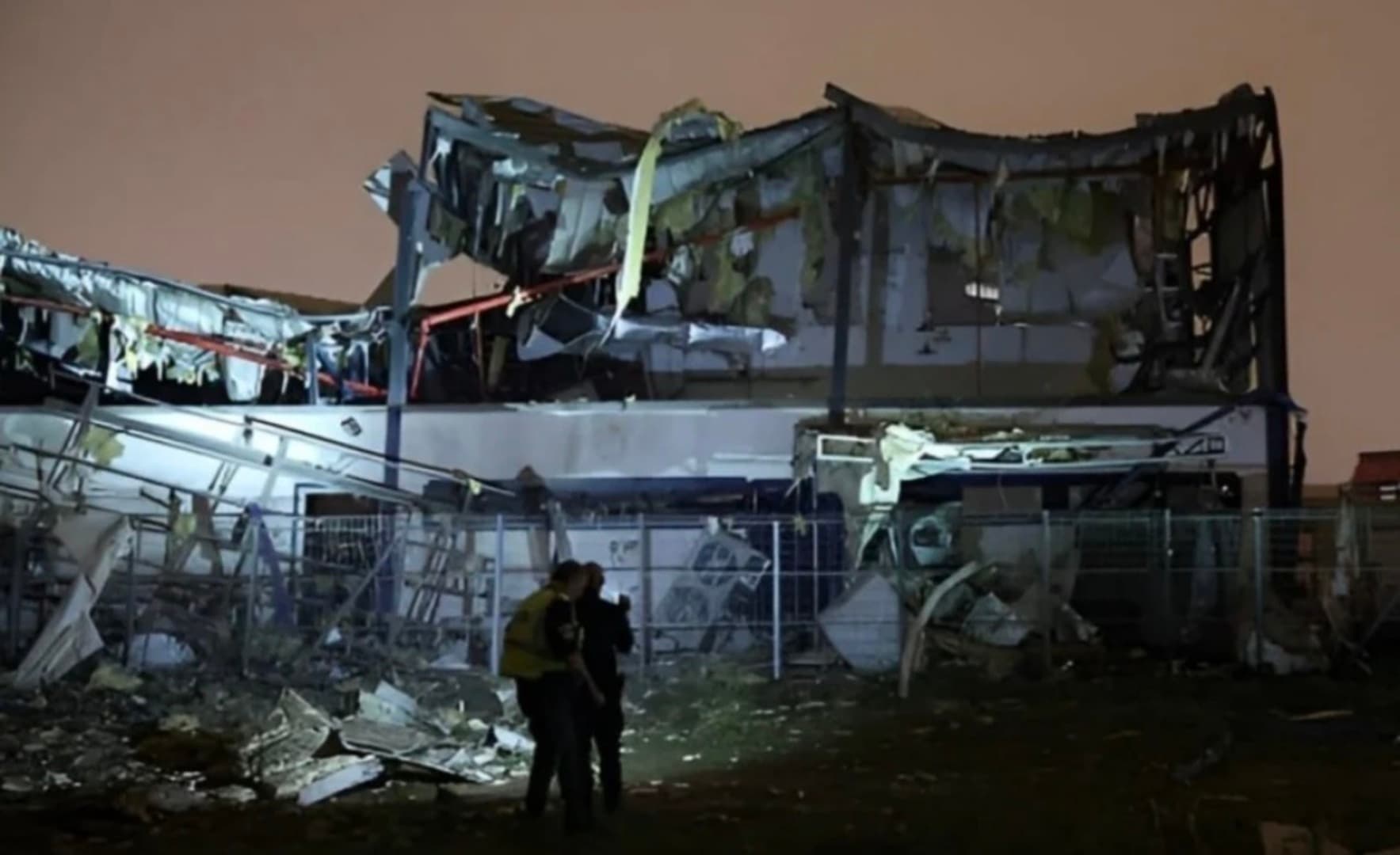 Iranska raketa sravnila sa zemljom fabriku dronova u izraelskom gradu Petah Tikvi - slika 1