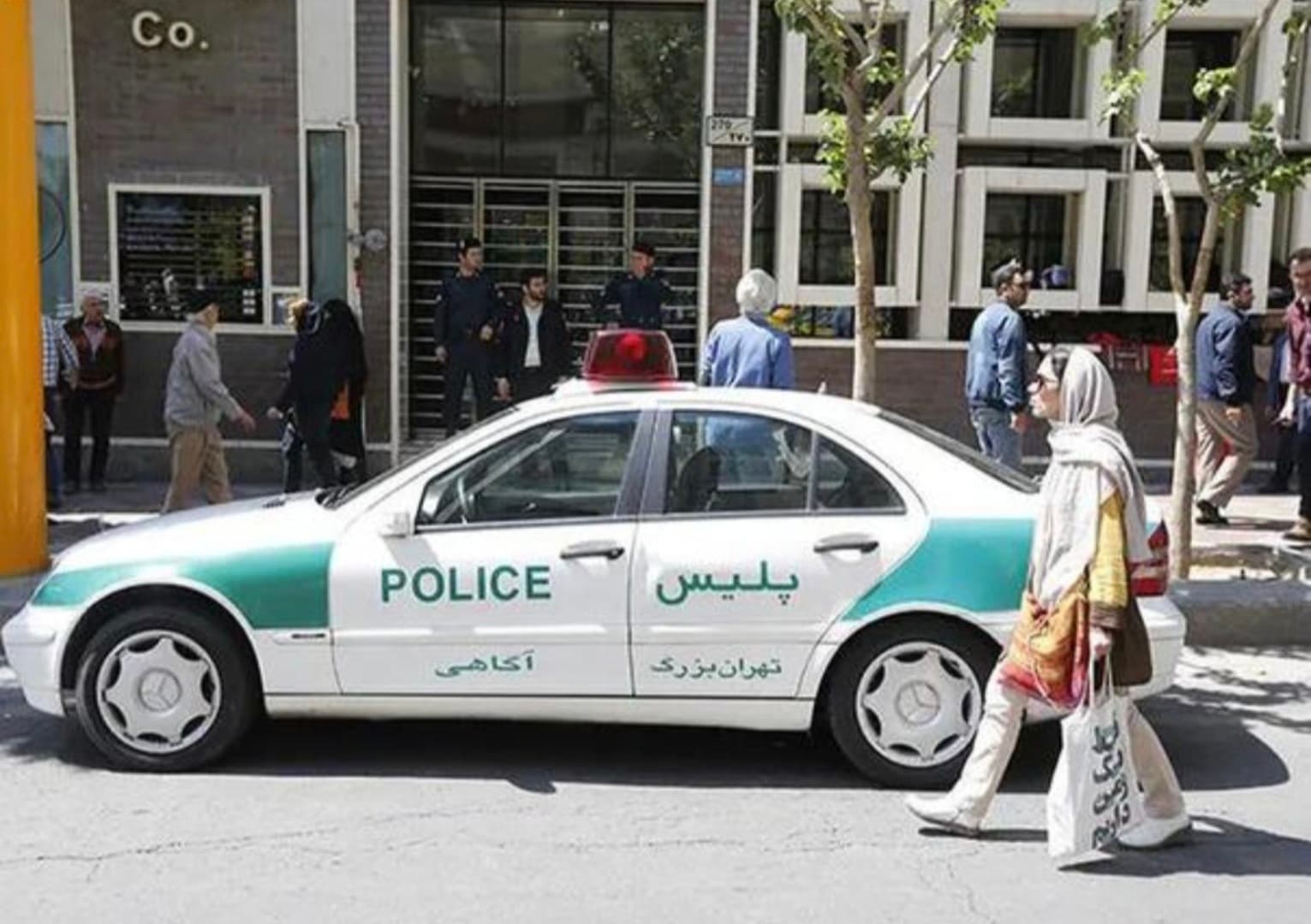 U Iranu uhapšeno 30 osoba zbog sumnje da su špijuni Izraela - slika 1