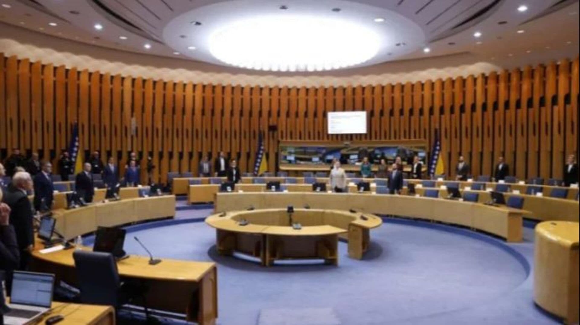 Delegati iz SNSD-a i HDZ-a BiH i danas uskratili kvorum za rad Doma naroda - slika 1