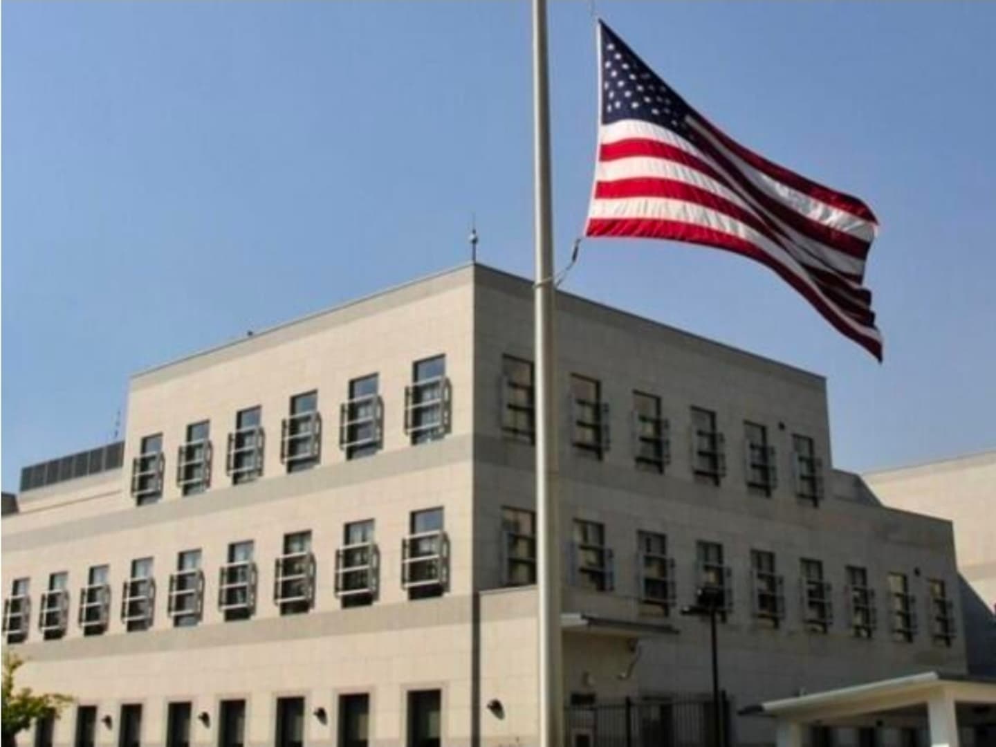 Američka ambasada: "Fantastičan dan, postavljeni su temelji za američkog investitora" - slika 1