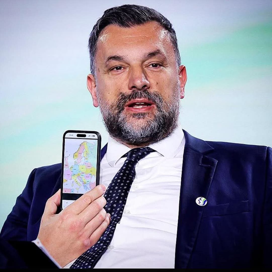 "Danas nam Radončić, prvi saradnik Bakir Izetbegović , Mitrovića vraća na scenu..." - slika 1