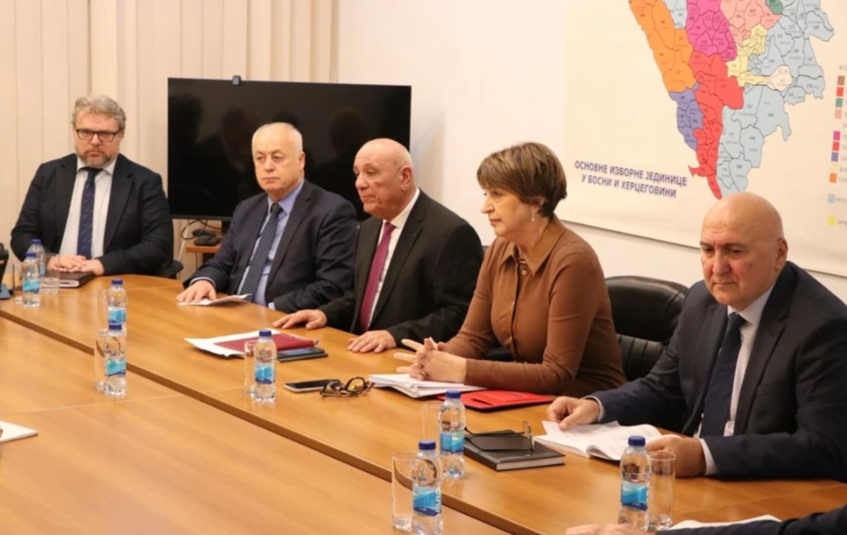 CIK uskratio pravo kandidovanja na idućim izborima za skoro 40 stranaka - slika 1