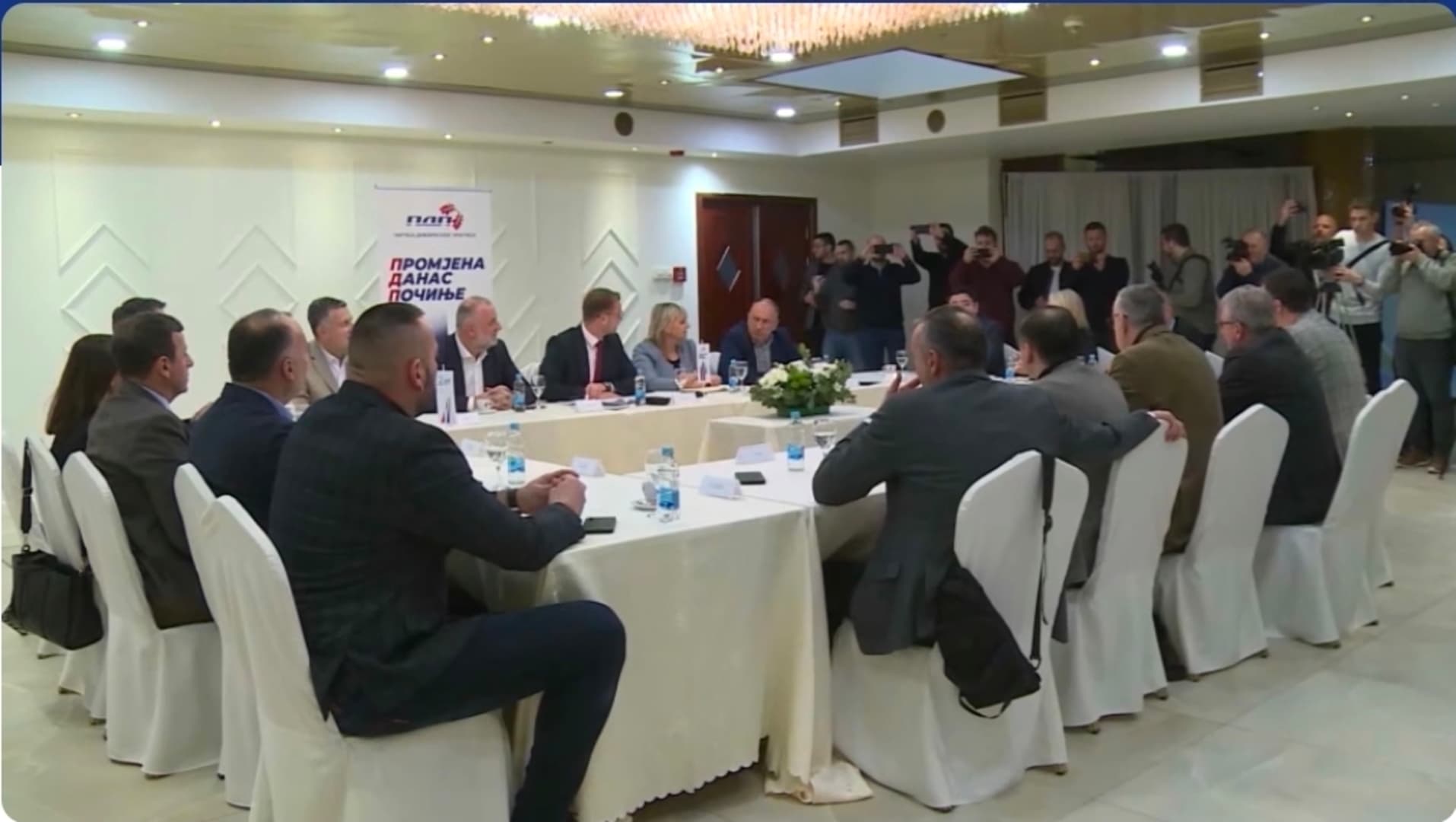 Mala bara, puno krokodila: Opozicija Rs-a u borbi za pozicije - slika 1