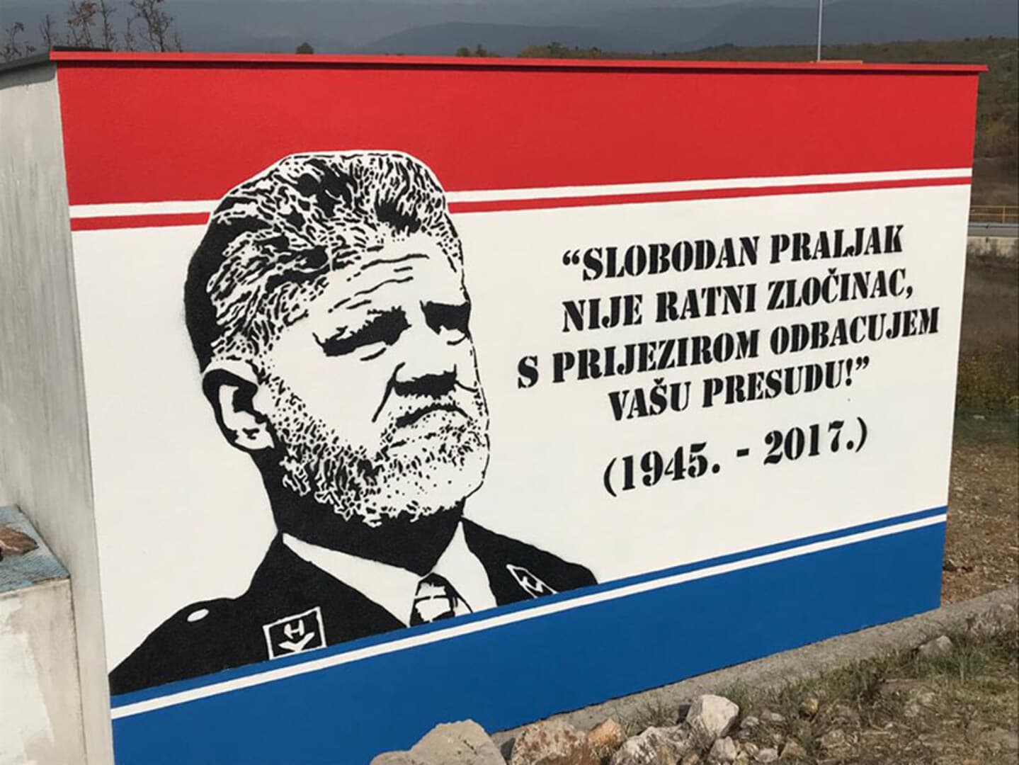 Mostar: Grupa građana spriječili uklanjanje Praljkovog murala - slika 1