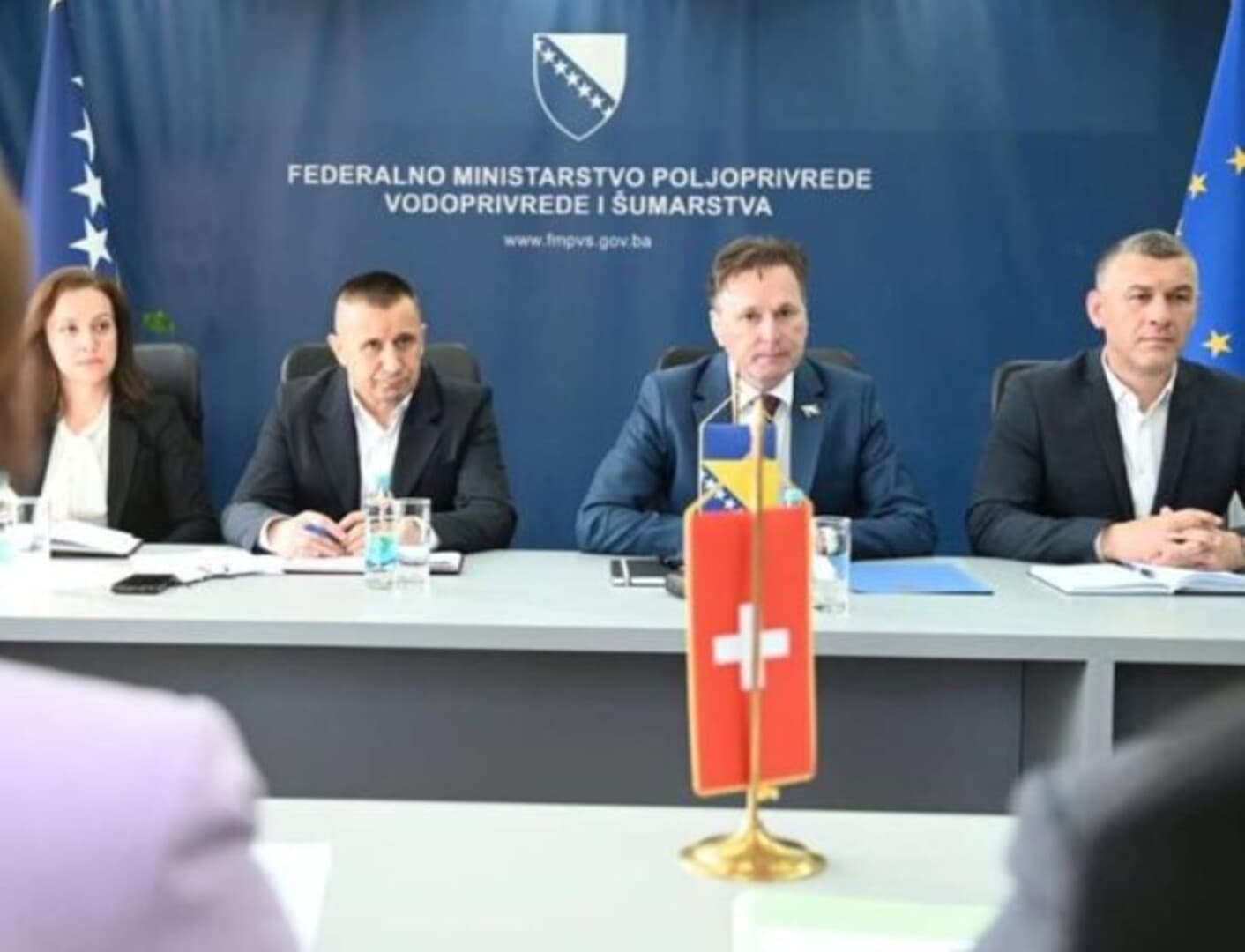 Hrnjić s delegacijom Udruženja švicarskih vlasnika šuma WaldSchweiz - slika 1